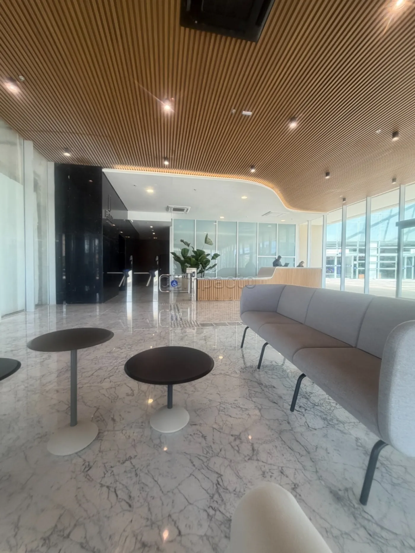 Alugar Comercial / SalaLoja Condom&iacute;nio em S&atilde;o Jos&eacute; do Rio Preto R$ 6.500,00 - Foto 10