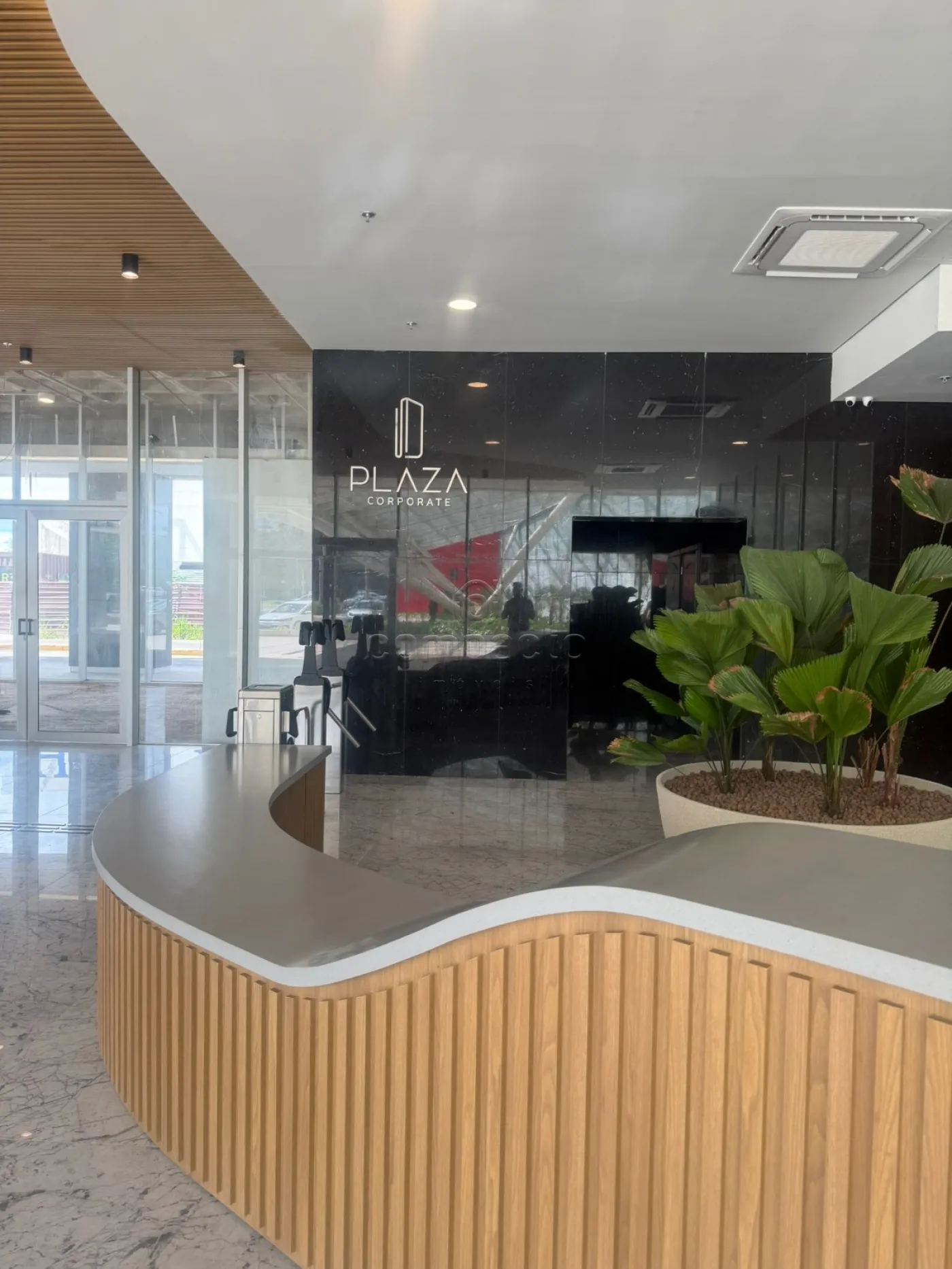 Alugar Comercial / SalaLoja Condom&iacute;nio em S&atilde;o Jos&eacute; do Rio Preto R$ 6.500,00 - Foto 12