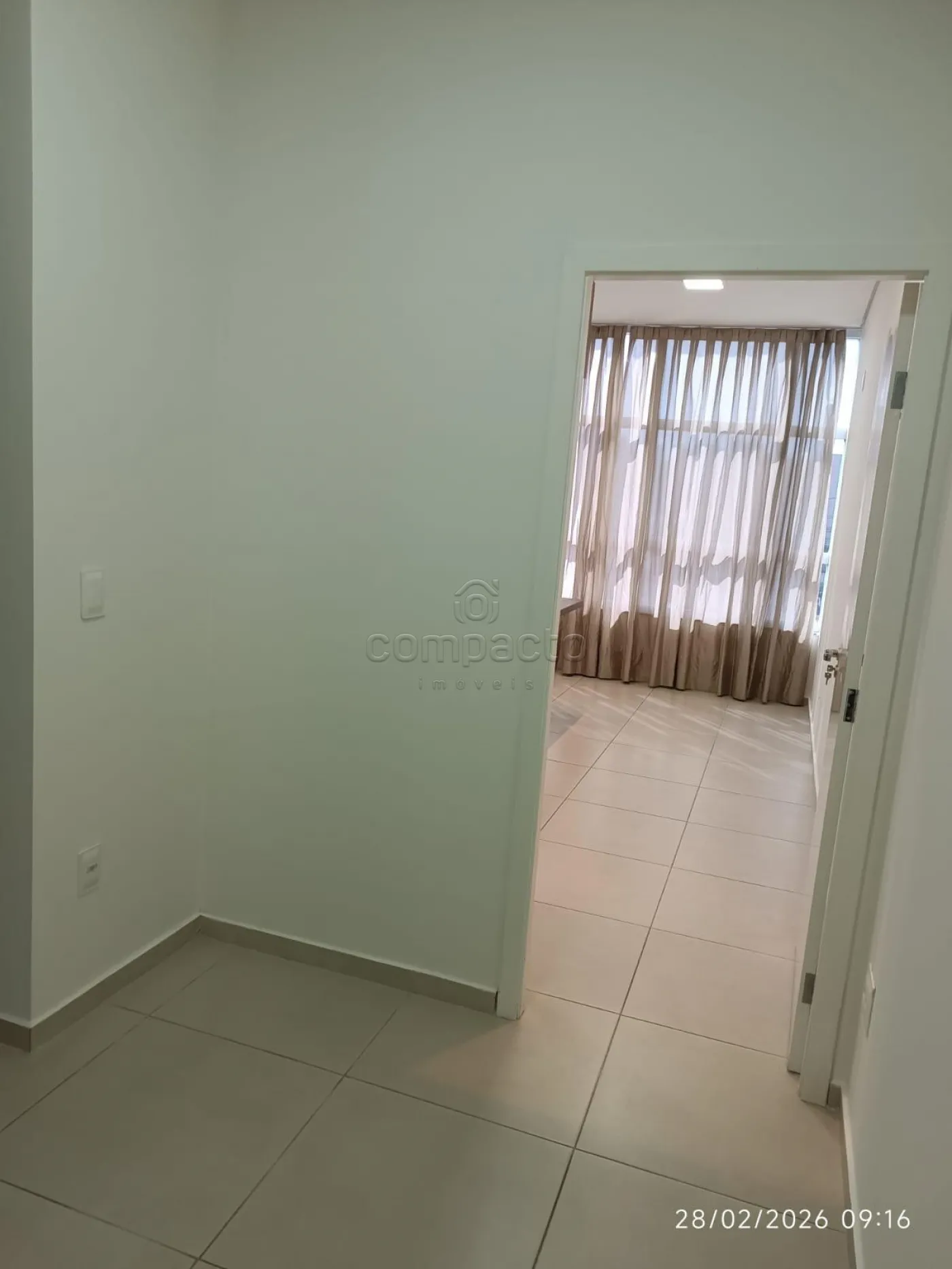 Alugar Comercial / SalaLoja Condom&iacute;nio em S&atilde;o Jos&eacute; do Rio Preto R$ 2.500,00 - Foto 4