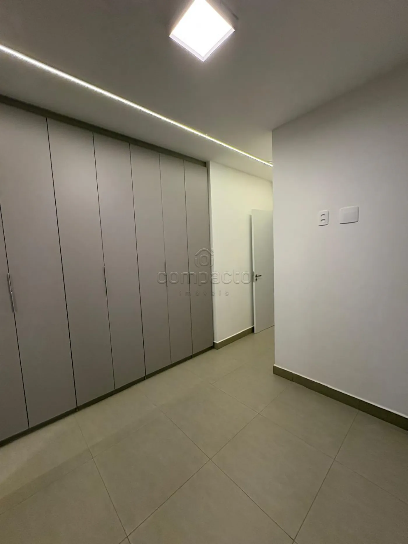 Alugar Apartamento / Padr&atilde;o em S&atilde;o Jos&eacute; do Rio Preto R$ 6.000,00 - Foto 12