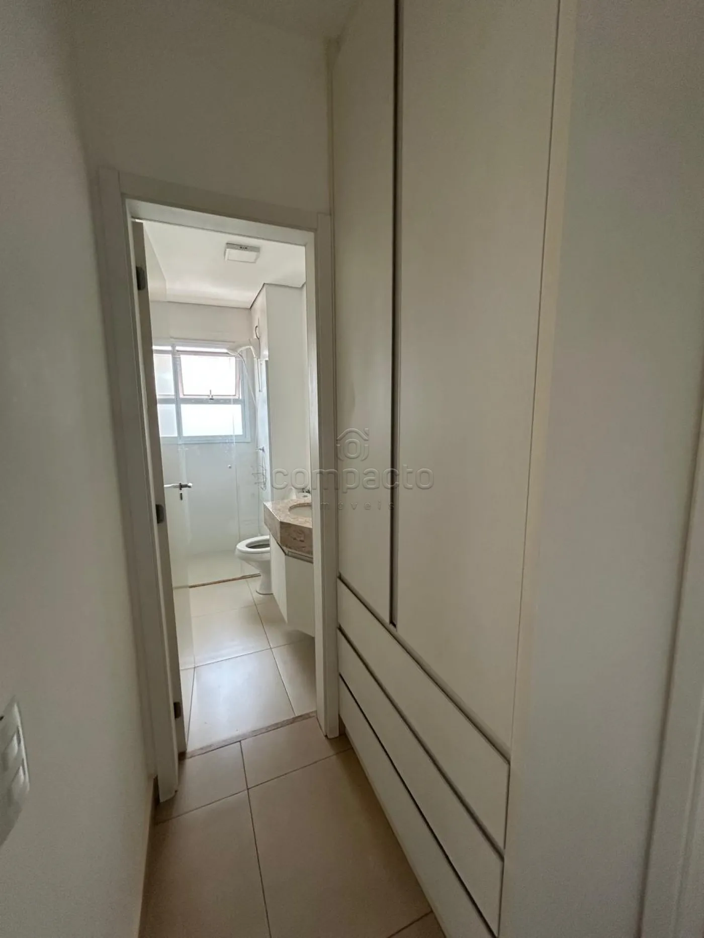 Alugar Apartamento / Padr&atilde;o em S&atilde;o Jos&eacute; do Rio Preto R$ 2.700,00 - Foto 9