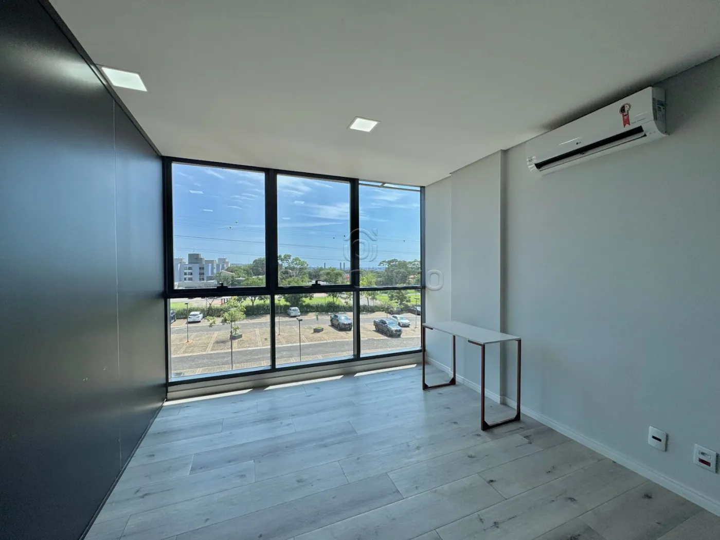 Alugar Comercial / SalaLoja Condom&iacute;nio em S&atilde;o Jos&eacute; do Rio Preto R$ 5.000,00 - Foto 8