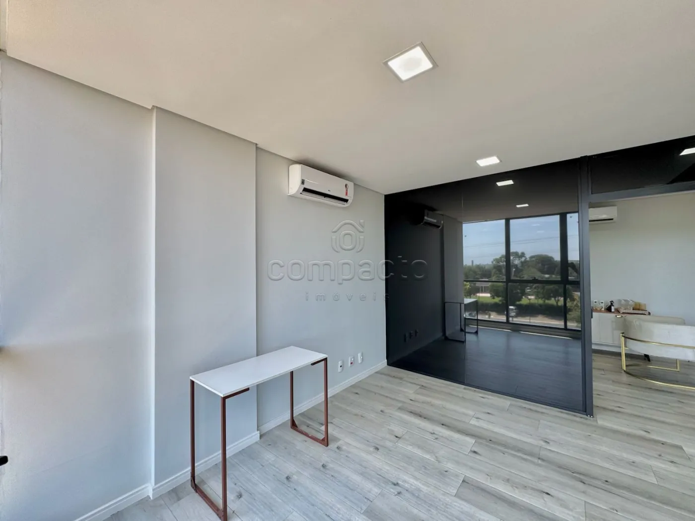 Alugar Comercial / SalaLoja Condom&iacute;nio em S&atilde;o Jos&eacute; do Rio Preto R$ 5.000,00 - Foto 7