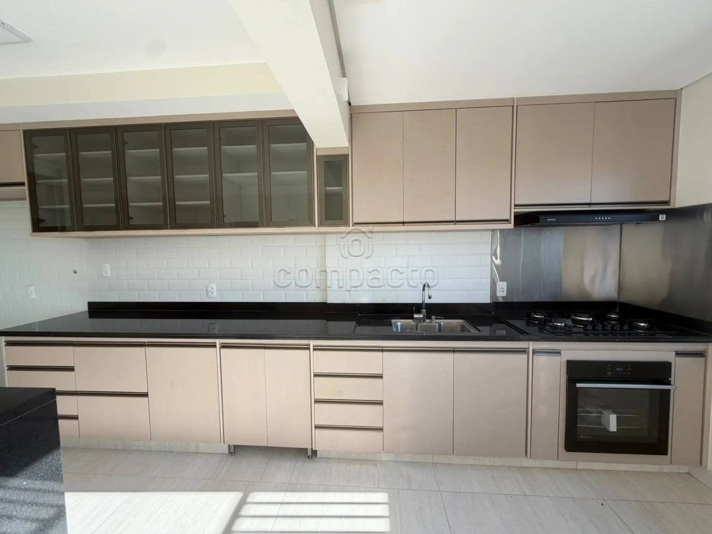 Alugar Apartamento / Padr&atilde;o em S&atilde;o Jos&eacute; do Rio Preto R$ 5.200,00 - Foto 5