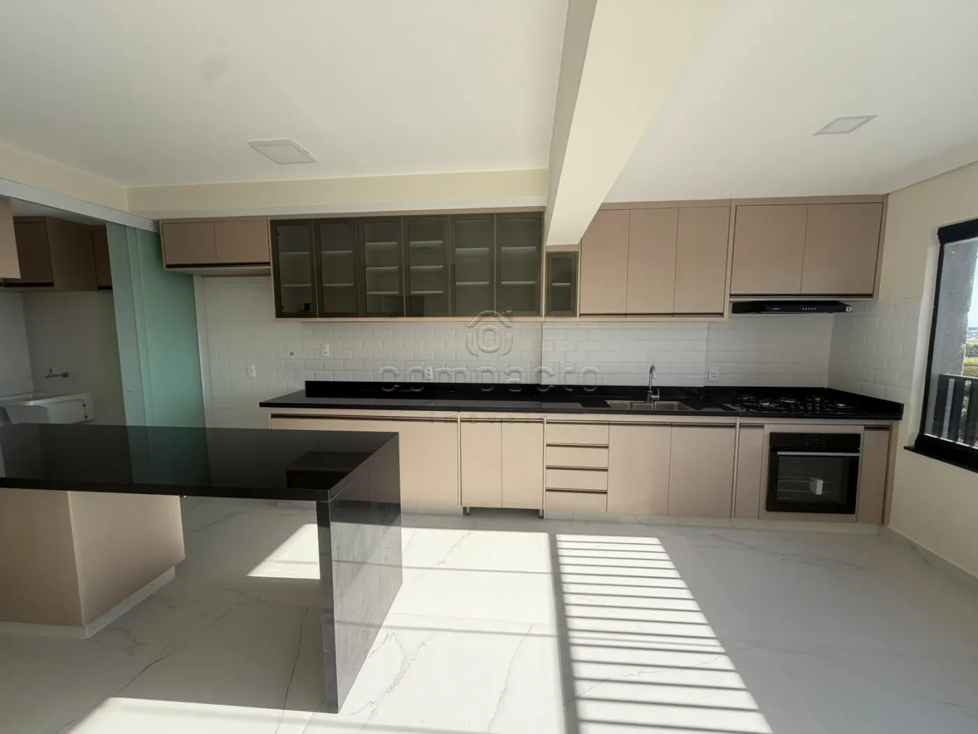 Alugar Apartamento / Padr&atilde;o em S&atilde;o Jos&eacute; do Rio Preto R$ 5.200,00 - Foto 4