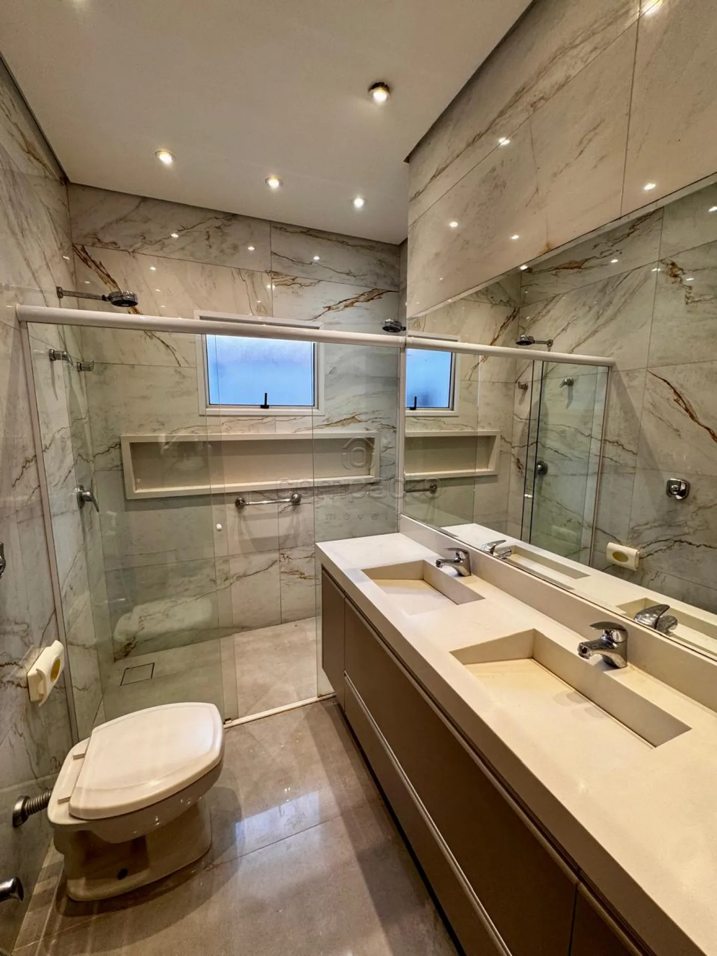 Alugar Casa / Condom&iacute;nio em S&atilde;o Jos&eacute; do Rio Preto R$ 8.500,00 - Foto 32