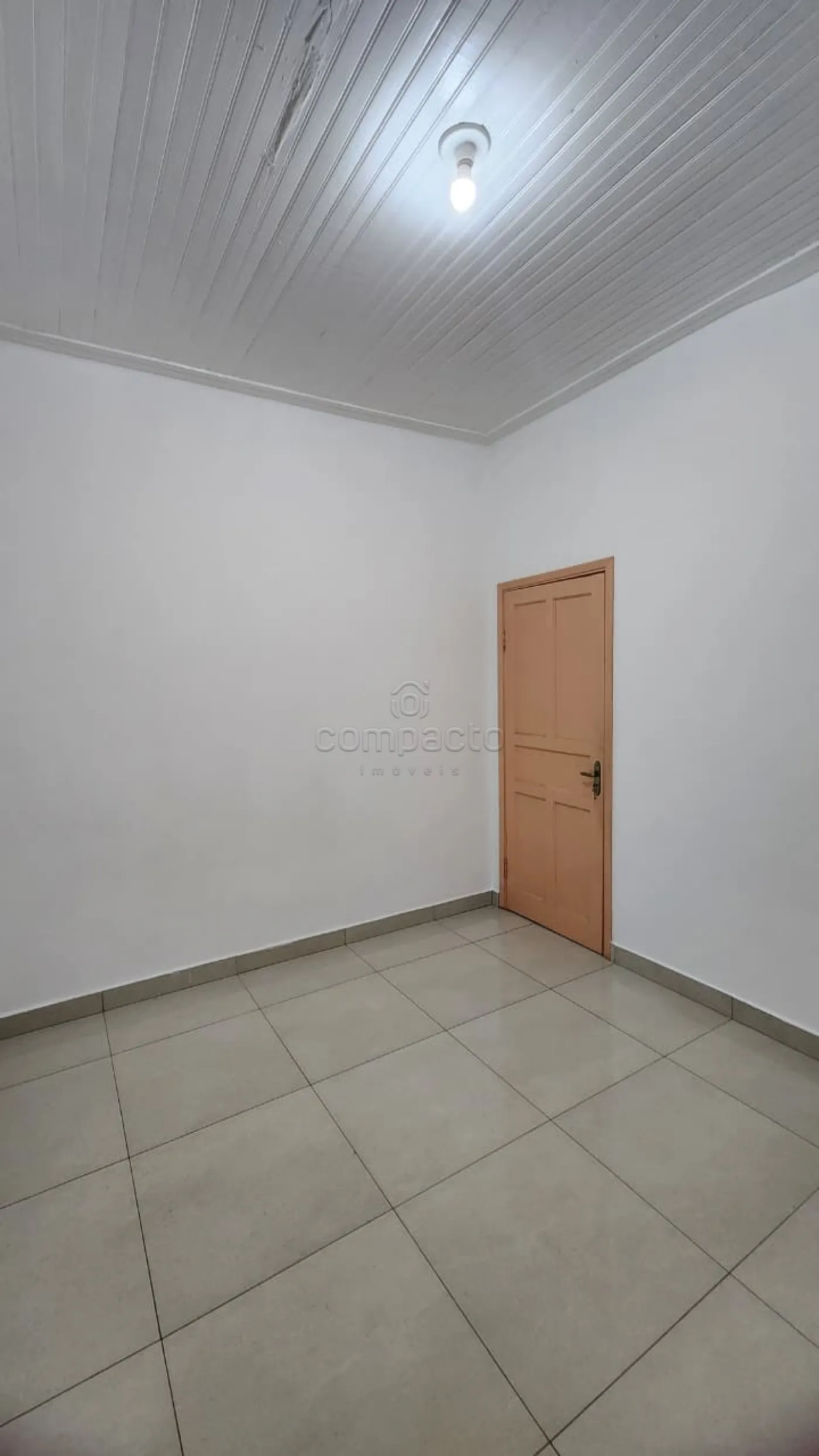 Alugar Casa / Padr&atilde;o em S&atilde;o Jos&eacute; do Rio Preto R$ 1.900,00 - Foto 16