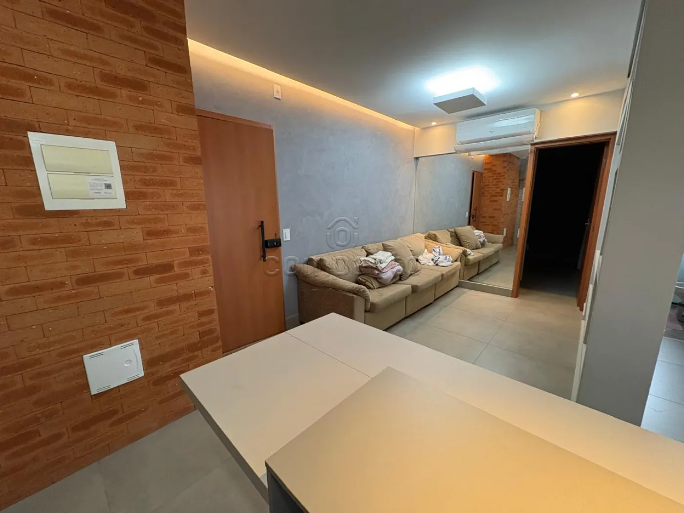 Apartamento 2 Dormitórios | Sacada | Cozinha Planejada | Vaga Coberta