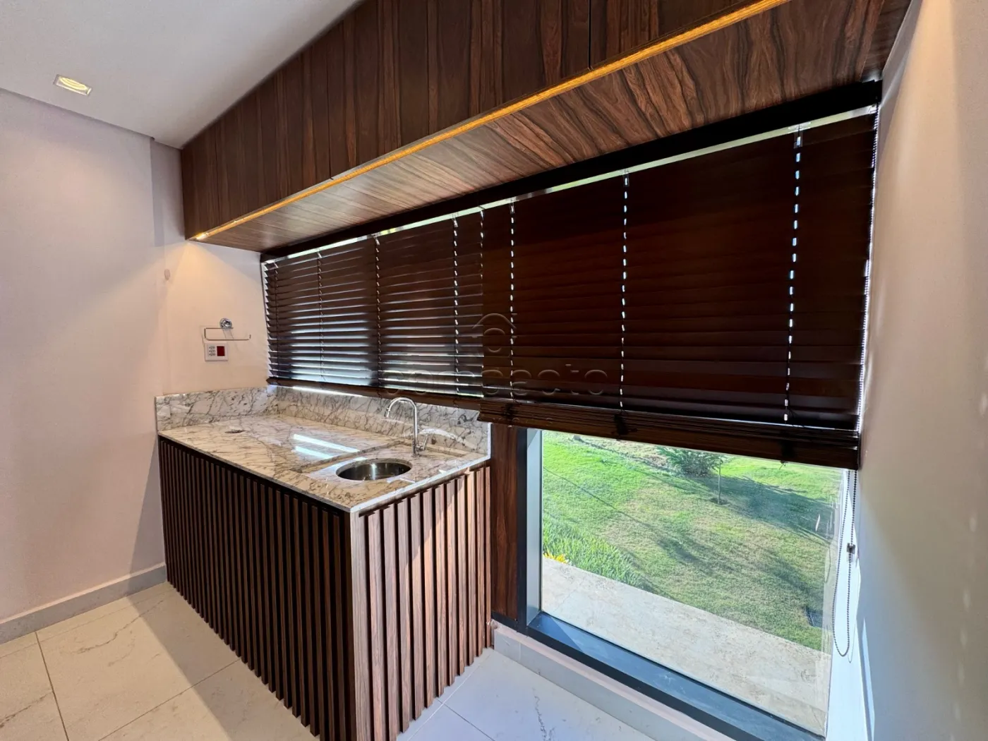 Alugar Comercial / SalaLoja Condom&iacute;nio em S&atilde;o Jos&eacute; do Rio Preto R$ 4.500,00 - Foto 7