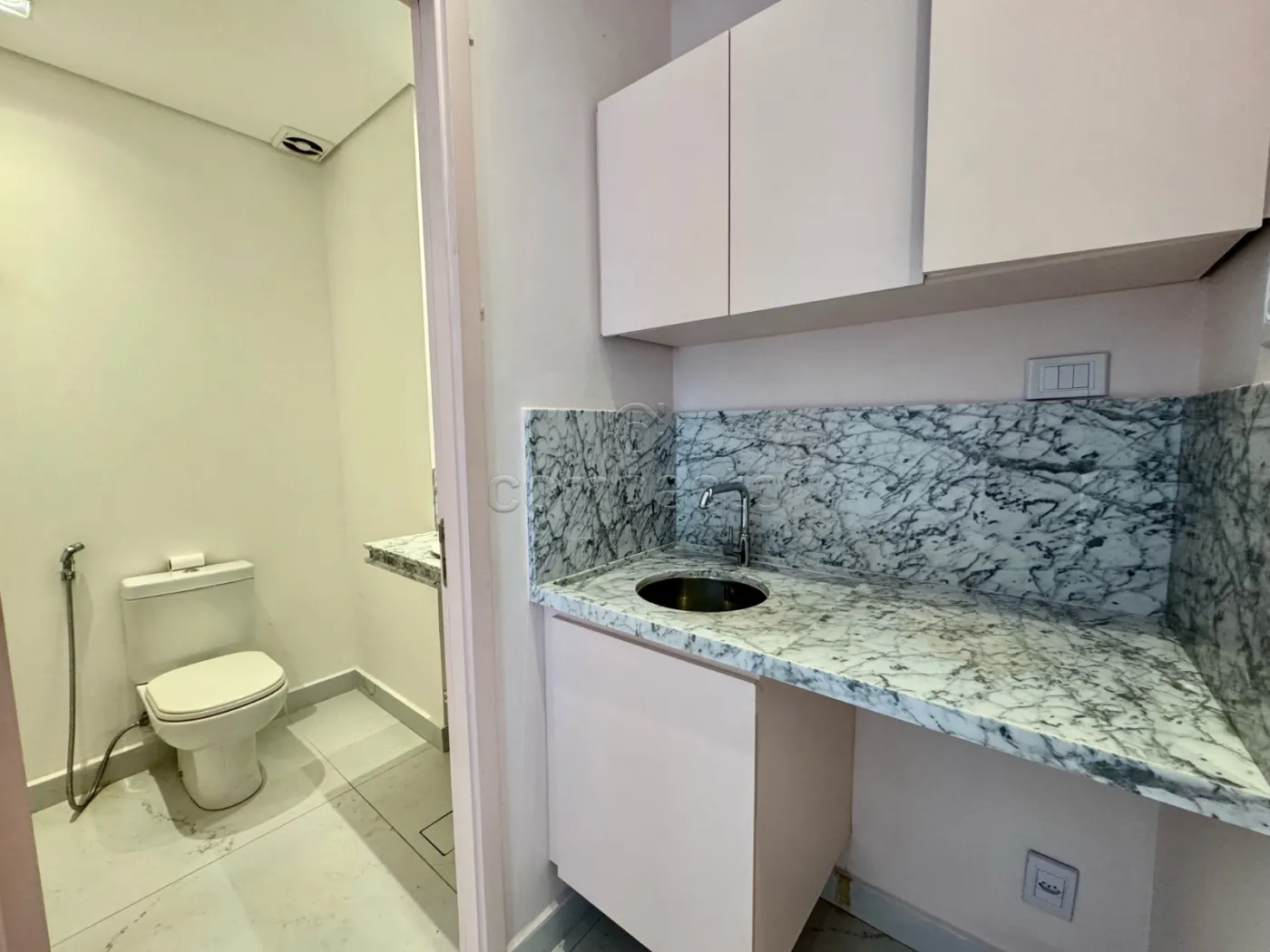 Alugar Comercial / SalaLoja Condom&iacute;nio em S&atilde;o Jos&eacute; do Rio Preto R$ 4.500,00 - Foto 9