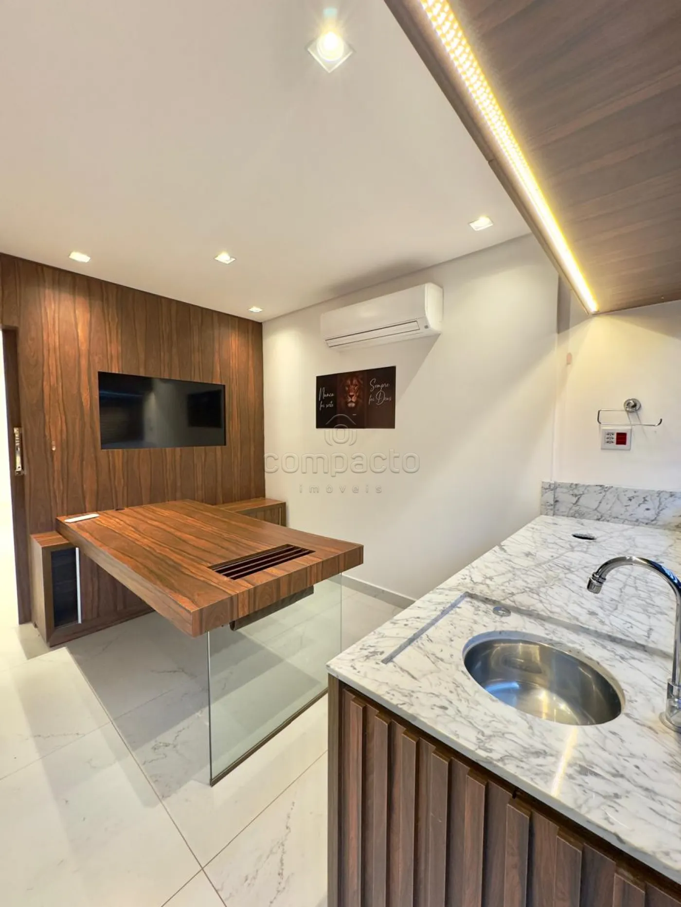 Alugar Comercial / SalaLoja Condom&iacute;nio em S&atilde;o Jos&eacute; do Rio Preto R$ 4.800,00 - Foto 12