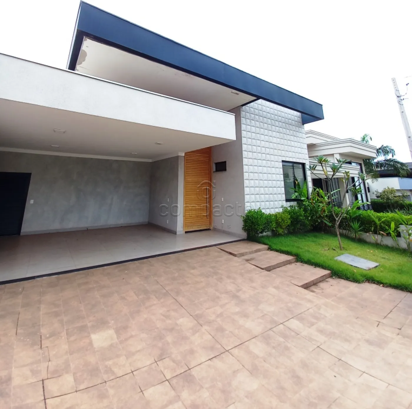 Alugar Casa / Condom&iacute;nio em S&atilde;o Jos&eacute; do Rio Preto R$ 8.000,00 - Foto 1
