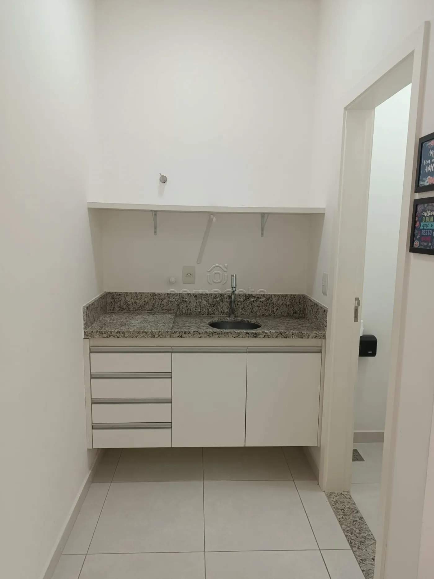 Alugar Comercial / SalaLoja Condom&iacute;nio em S&atilde;o Jos&eacute; do Rio Preto R$ 1.600,00 - Foto 7