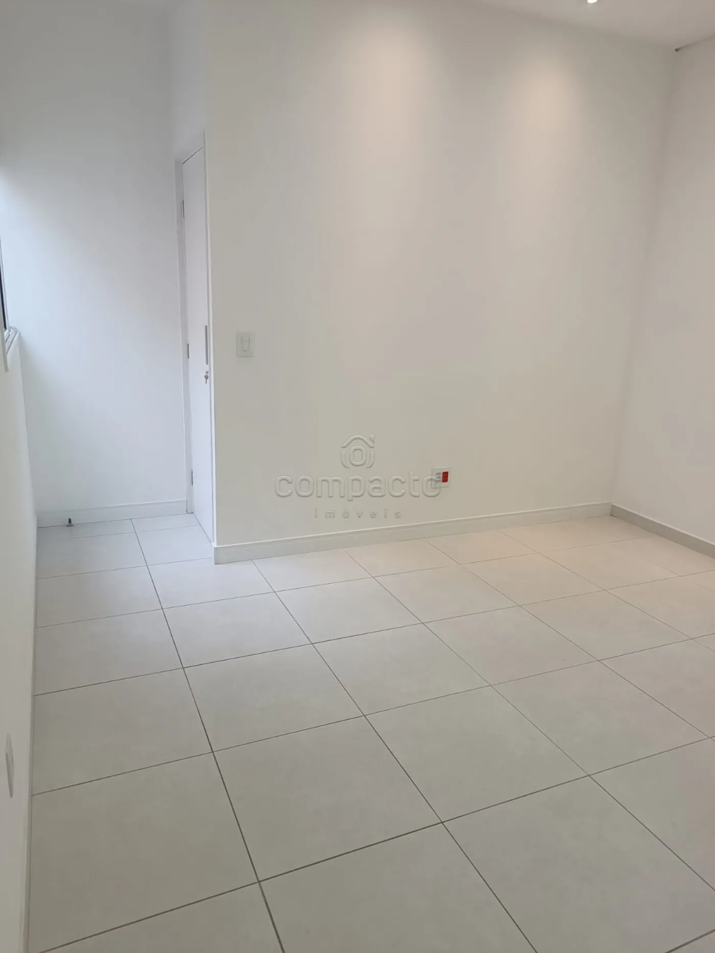 Alugar Comercial / SalaLoja Condom&iacute;nio em S&atilde;o Jos&eacute; do Rio Preto R$ 1.600,00 - Foto 4
