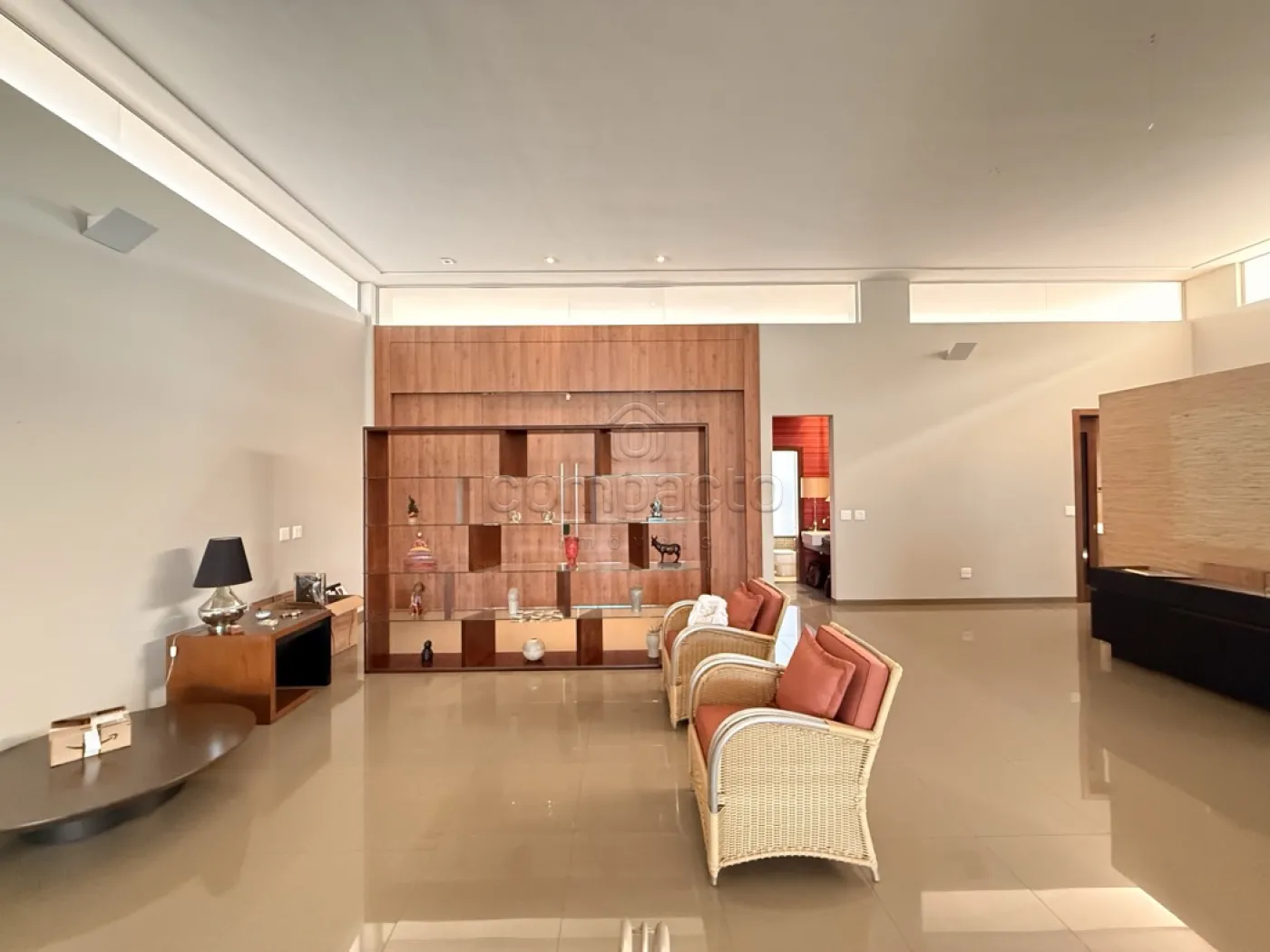 Casa Alto Padrão | 551 m² | 3 Suítes | Lazer Completo