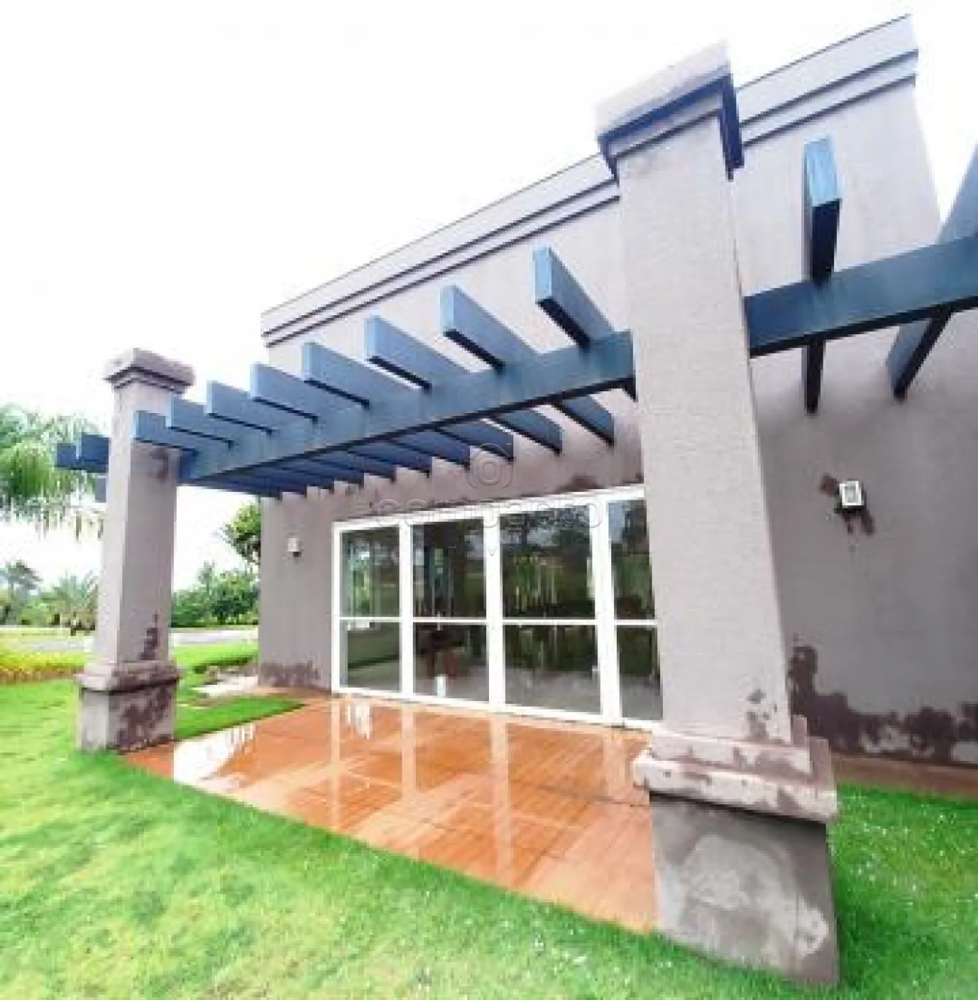 Terreno em Condomínio | 225m² | Segurança e Lazer Completo