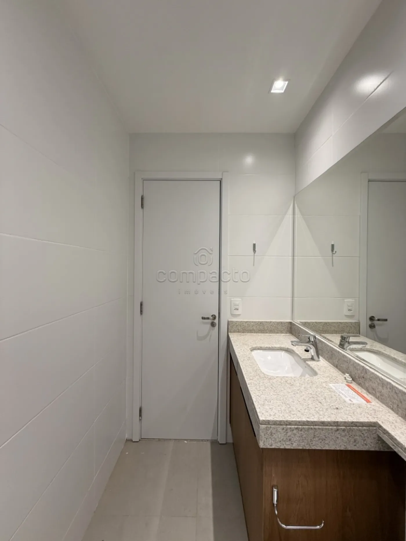 Alugar Apartamento / Padr&atilde;o em S&atilde;o Jos&eacute; do Rio Preto R$ 5.200,00 - Foto 27