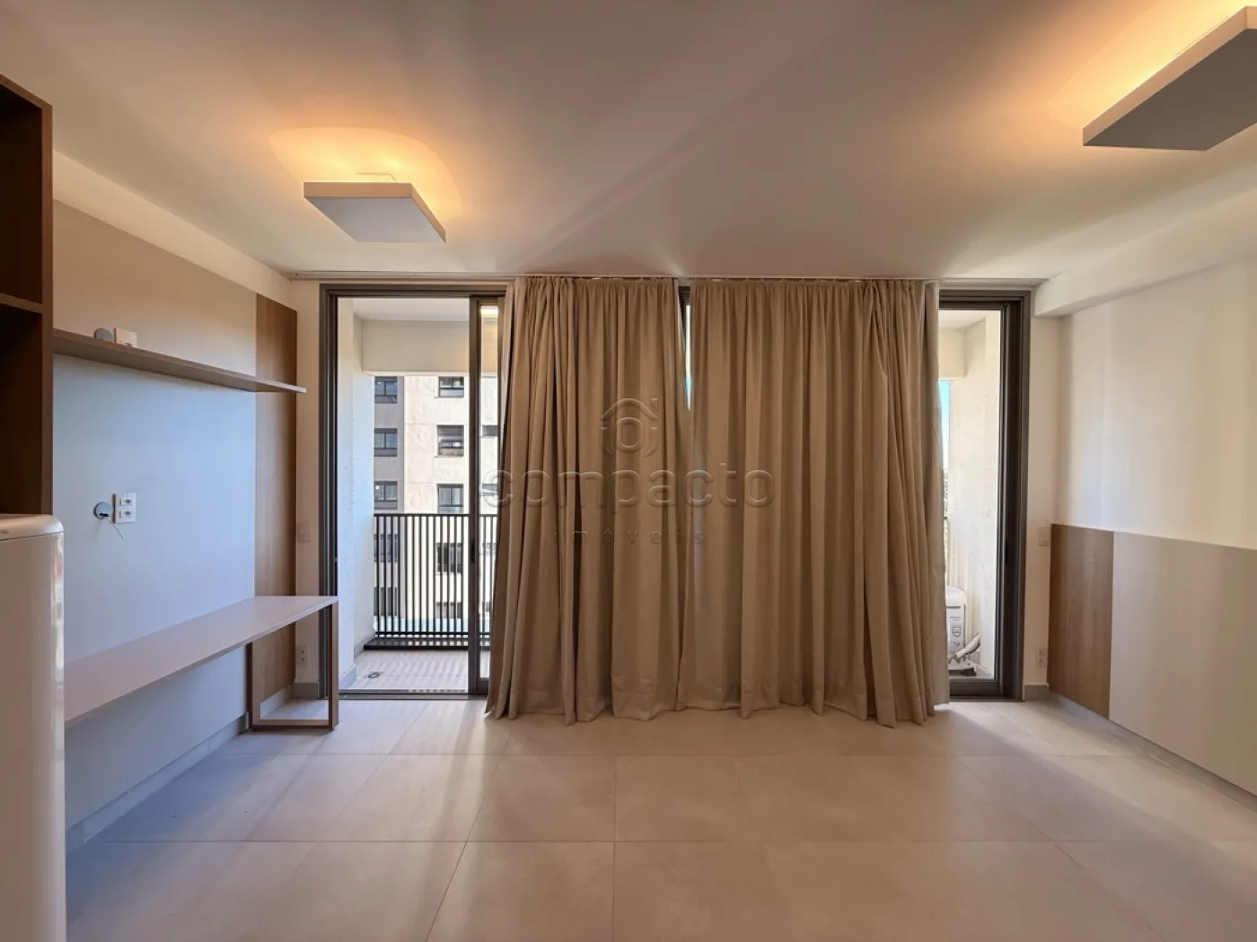 Alugar Apartamento / Studio em S&atilde;o Jos&eacute; do Rio Preto R$ 2.500,00 - Foto 1