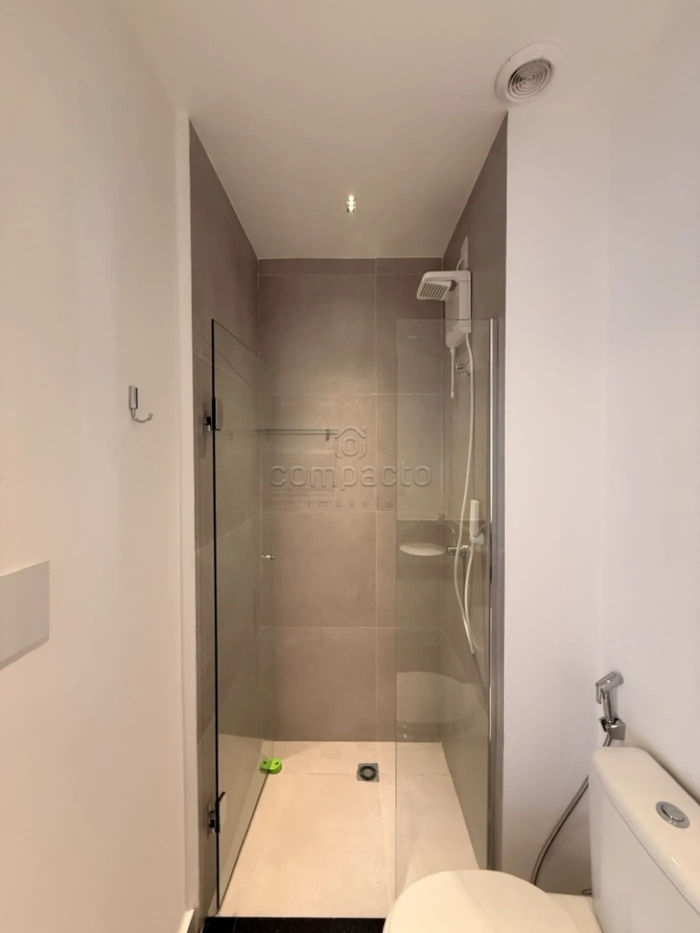 Alugar Apartamento / Studio em S&atilde;o Jos&eacute; do Rio Preto R$ 2.500,00 - Foto 5