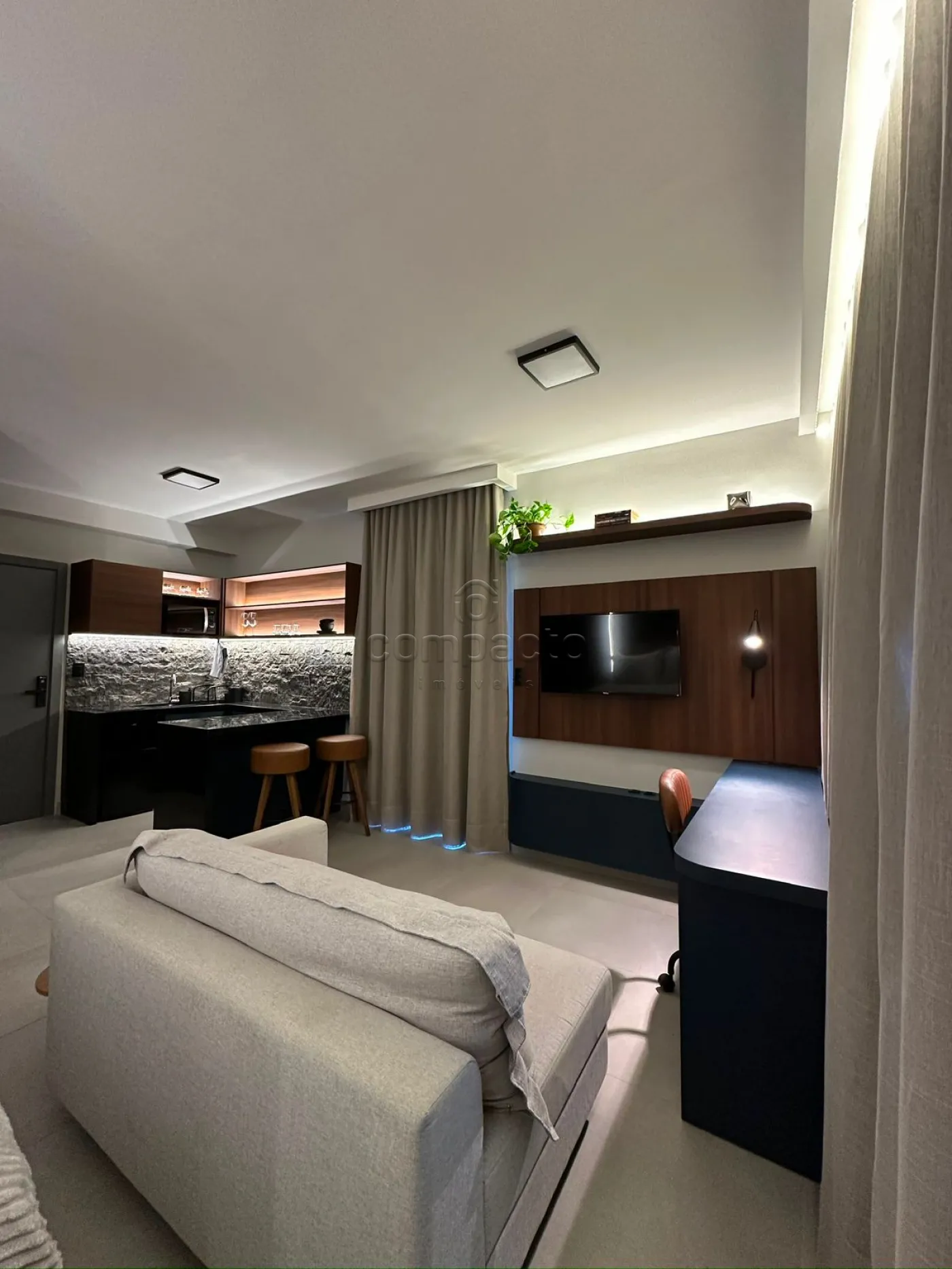 Alugar Apartamento / Studio em S&atilde;o Jos&eacute; do Rio Preto R$ 3.300,00 - Foto 3