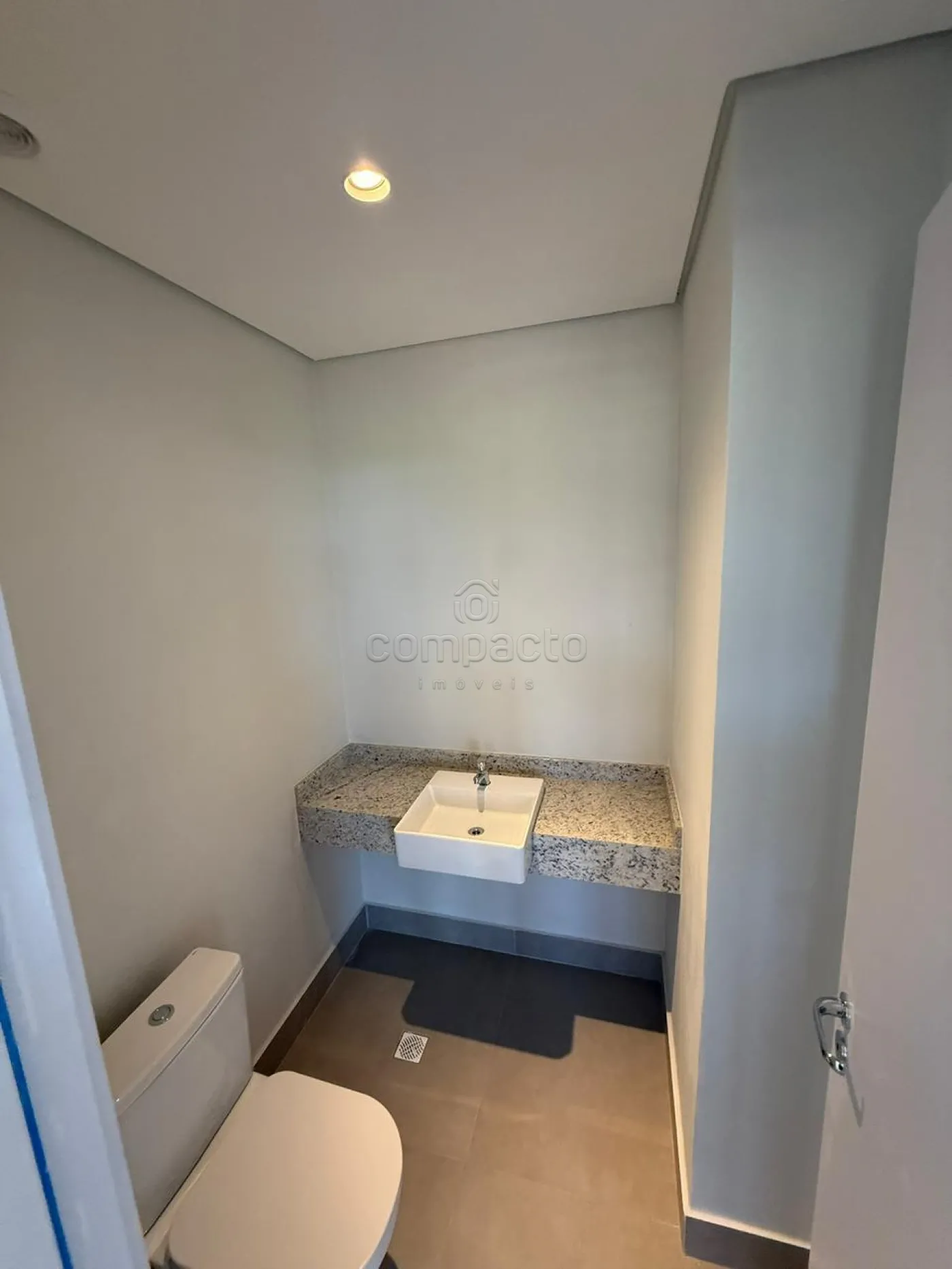Comprar Comercial / SalaLoja Condom&iacute;nio em S&atilde;o Jos&eacute; do Rio Preto R$ 710.000,00 - Foto 3