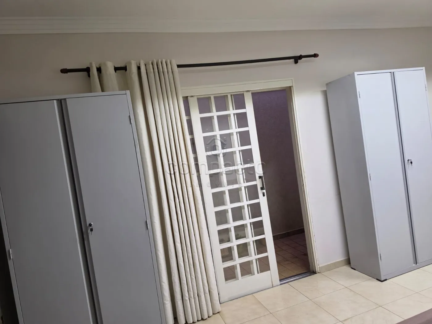 Alugar Casa / Padr&atilde;o em S&atilde;o Jos&eacute; do Rio Preto R$ 4.700,00 - Foto 2