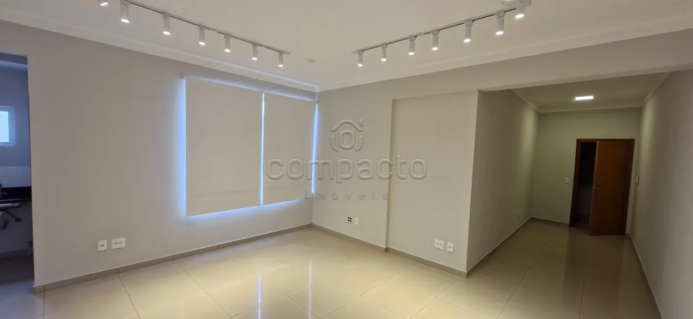 Sala Comercial | 35m² | 1 Vaga de Garagem Coberta | Excelente Localização