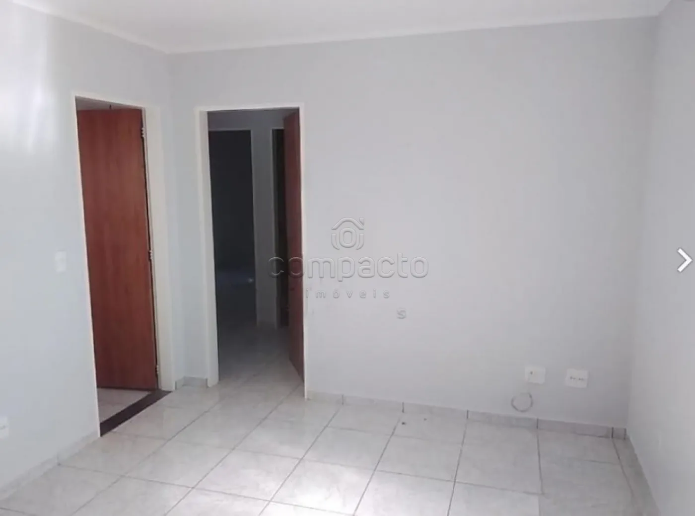 Apartamento com 2 Dormitórios | 1 Suíte | 2 Vagas Cobertas | Excelente Localização