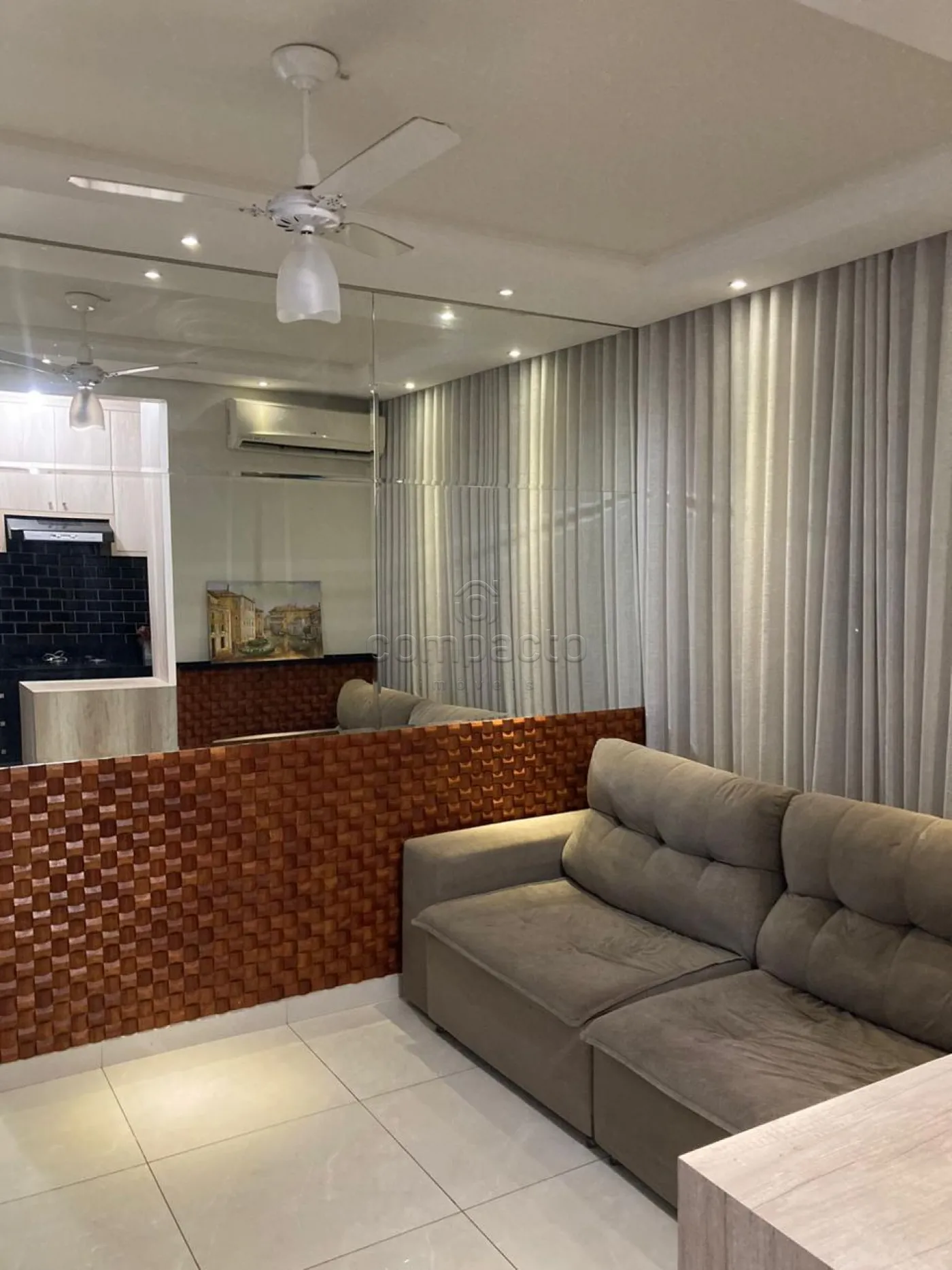 Apartamento Térreo | 2 Dormitórios | Mobiliado | 48m²