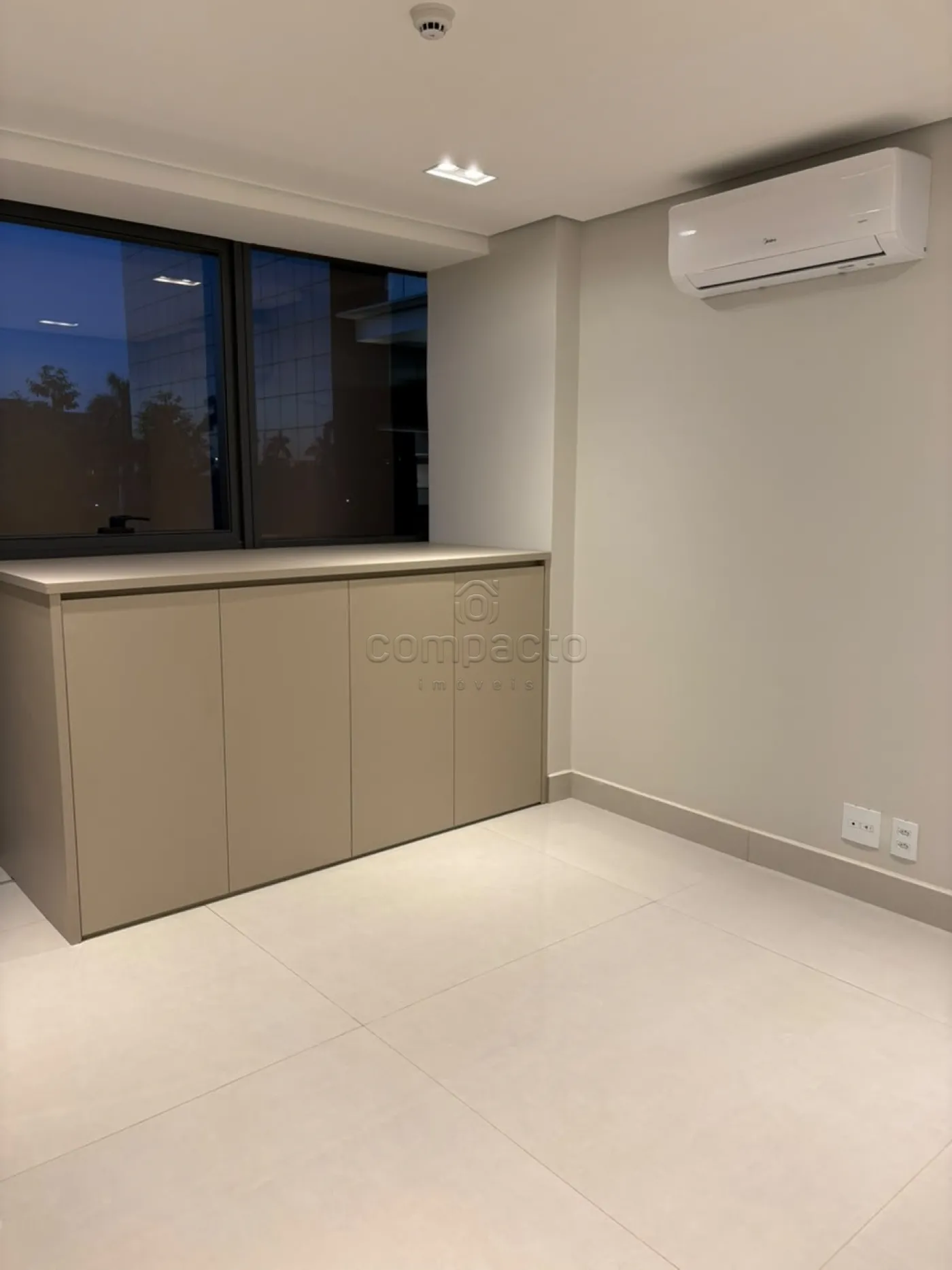 Sala Comercial | 45m² | Pronta para Ocupação
