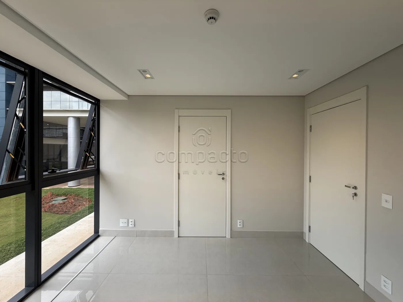 Alugar Comercial / SalaLoja Condom&iacute;nio em S&atilde;o Jos&eacute; do Rio Preto R$ 4.500,00 - Foto 20