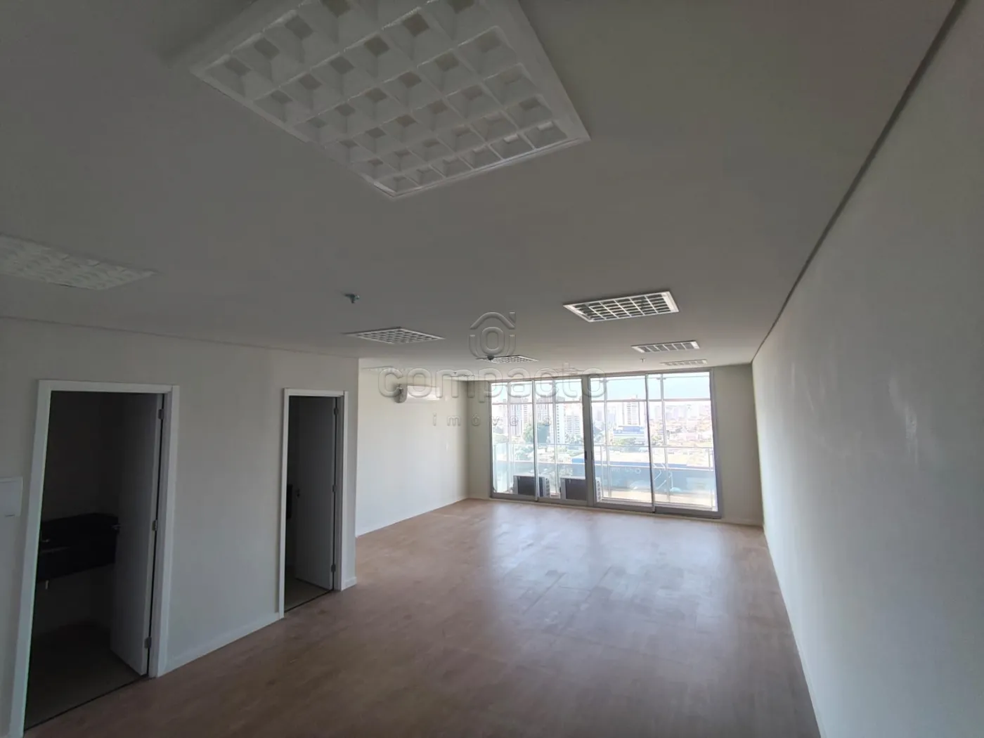 Alugar Comercial / SalaLoja Condom&iacute;nio em S&atilde;o Jos&eacute; do Rio Preto R$ 6.000,00 - Foto 1