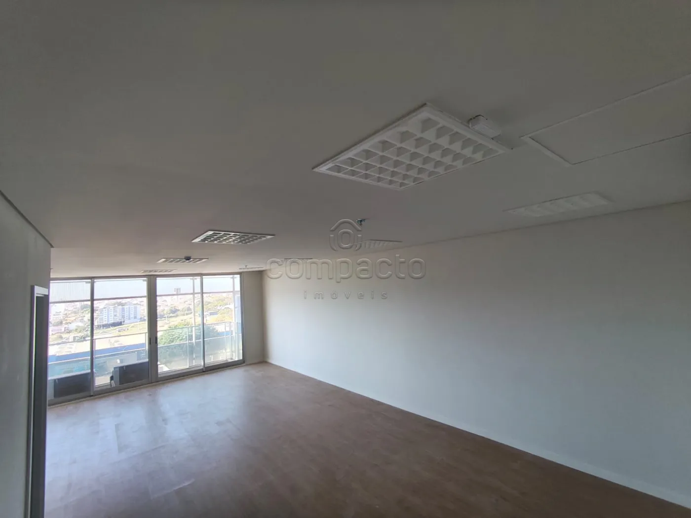 Alugar Comercial / SalaLoja Condom&iacute;nio em S&atilde;o Jos&eacute; do Rio Preto R$ 6.000,00 - Foto 2