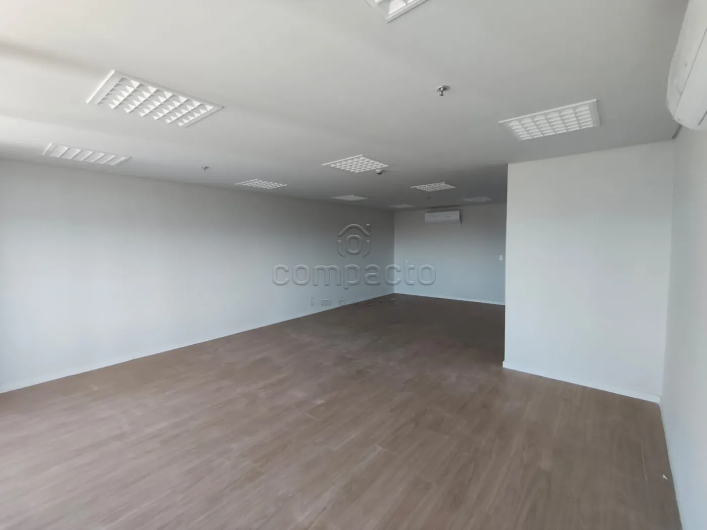 Alugar Comercial / SalaLoja Condom&iacute;nio em S&atilde;o Jos&eacute; do Rio Preto R$ 6.000,00 - Foto 4