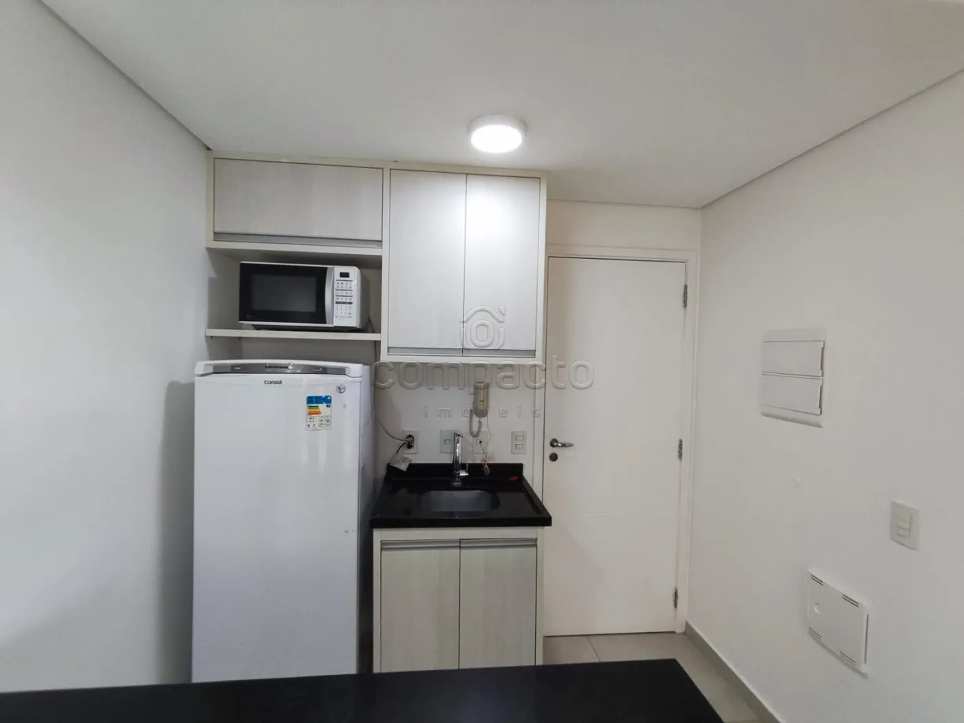 Studio Mobiliado | Modernidade | Praticidade | Excelente Localização