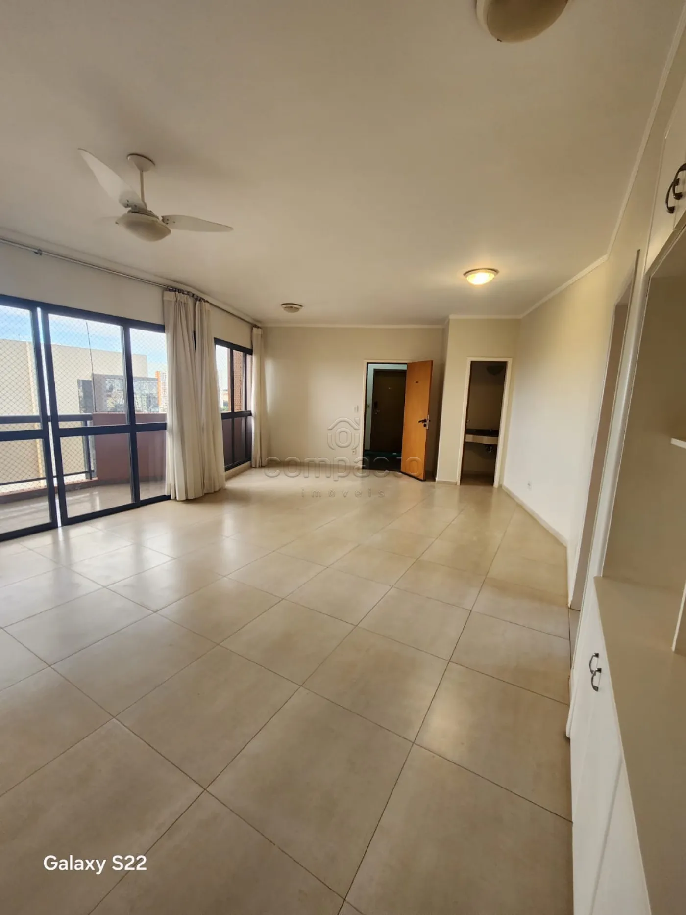 Apartamento 3 Dormitórios | 1 Suíte | 146m² | Sala Ampla