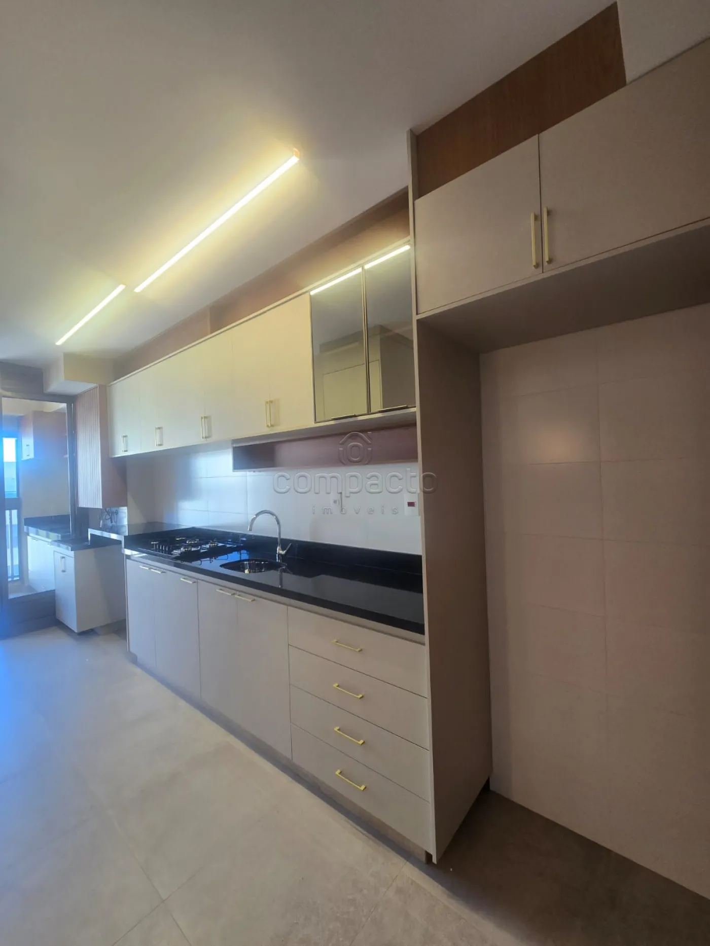 Alugar Apartamento / Padr&atilde;o em S&atilde;o Jos&eacute; do Rio Preto R$ 8.000,00 - Foto 27