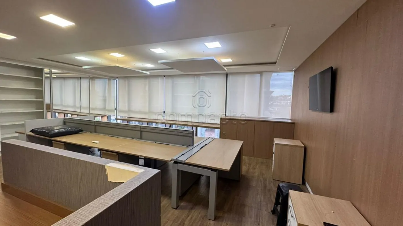 Alugar Comercial / SalaLoja Condom&iacute;nio em S&atilde;o Jos&eacute; do Rio Preto R$ 8.000,00 - Foto 3