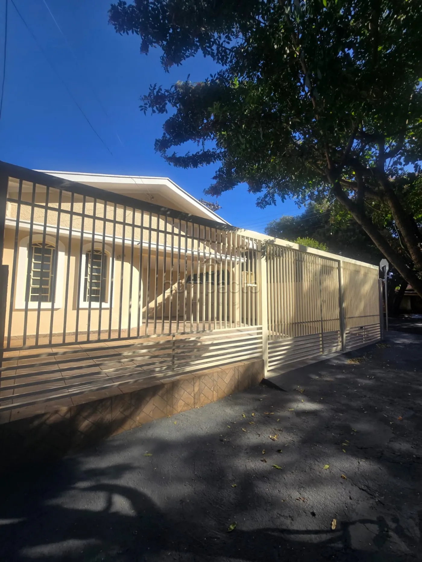 Casa para Locação | 3 Dormitórios | 1 Suíte | 120m²