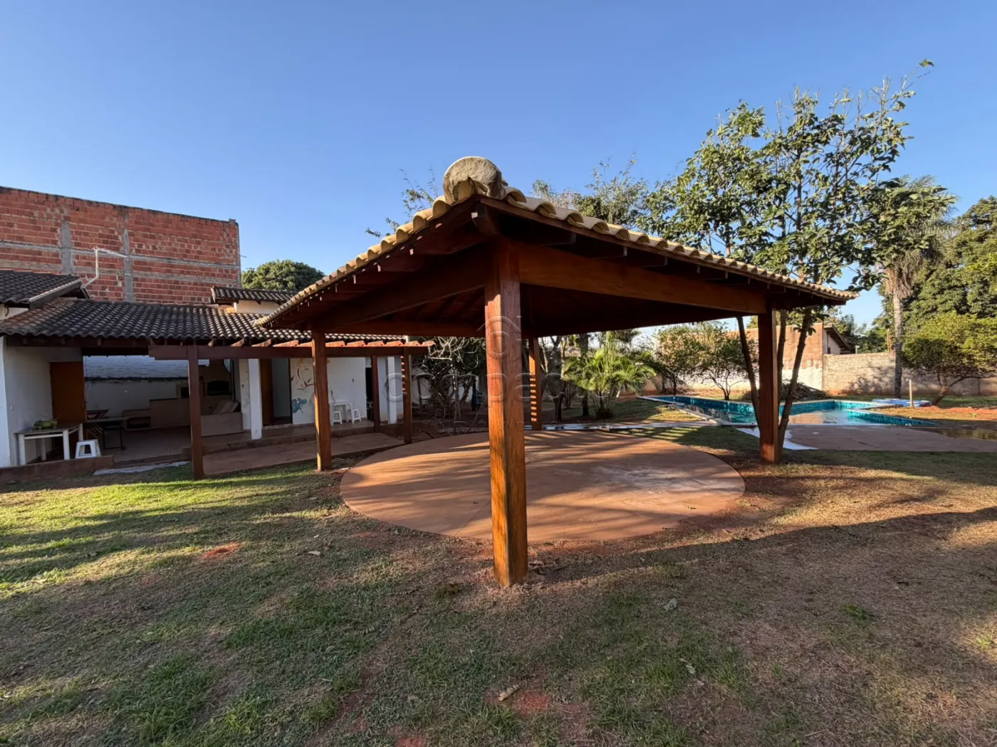 Chácara | 2 Quartos | 1.114m² de Terreno | 453m² de Construção