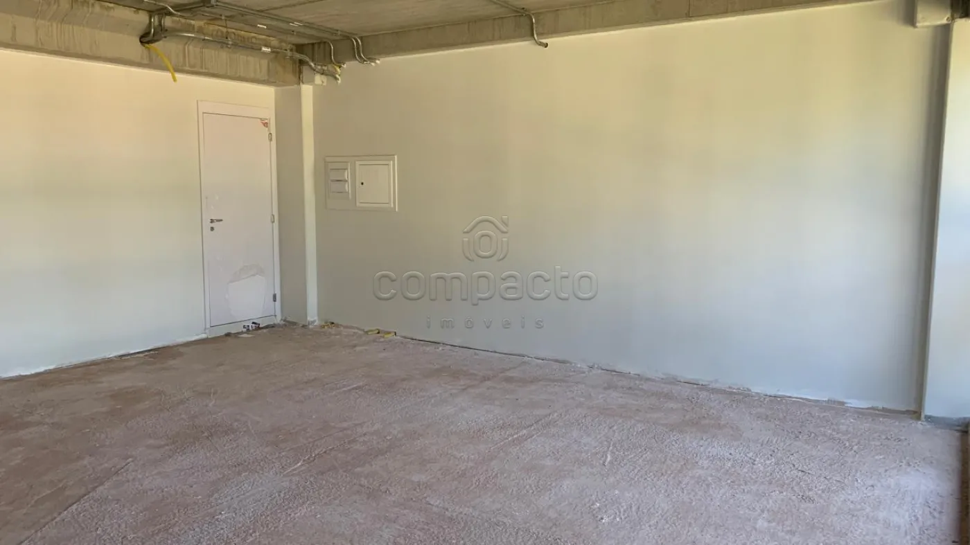 Comprar Comercial / SalaLoja Condom&iacute;nio em S&atilde;o Jos&eacute; do Rio Preto R$ 630.000,00 - Foto 4