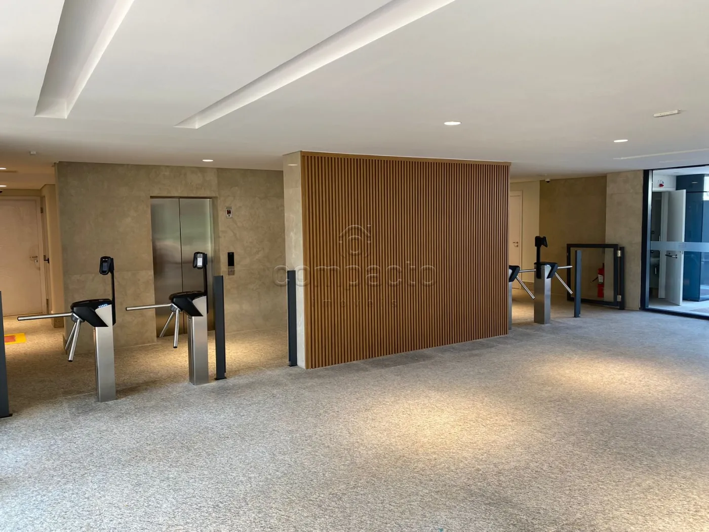 Comprar Comercial / SalaLoja Condom&iacute;nio em S&atilde;o Jos&eacute; do Rio Preto R$ 630.000,00 - Foto 12