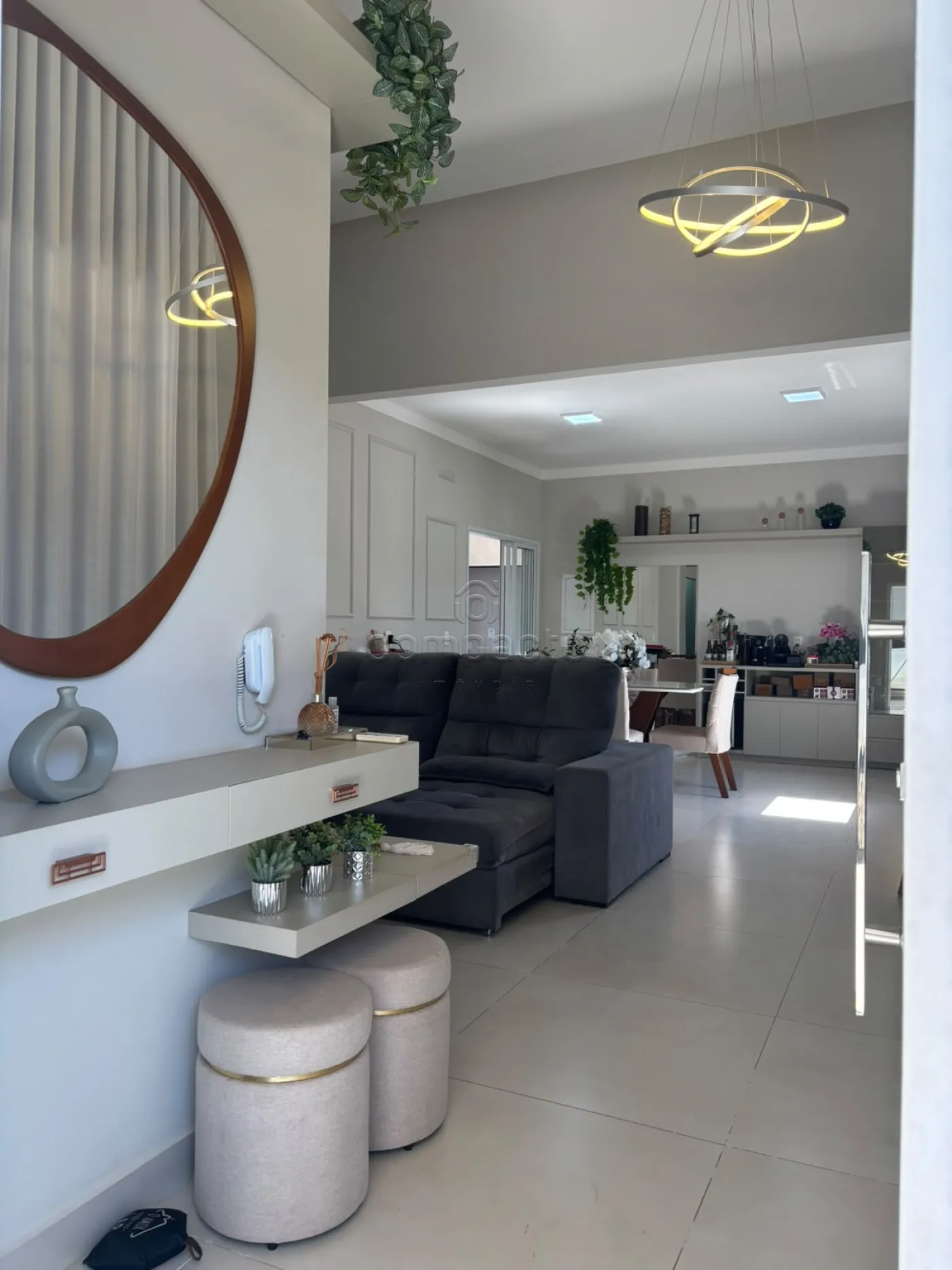 Casa Padrão | 3 Quartos (1 Suíte) | Energia Fotovoltaica