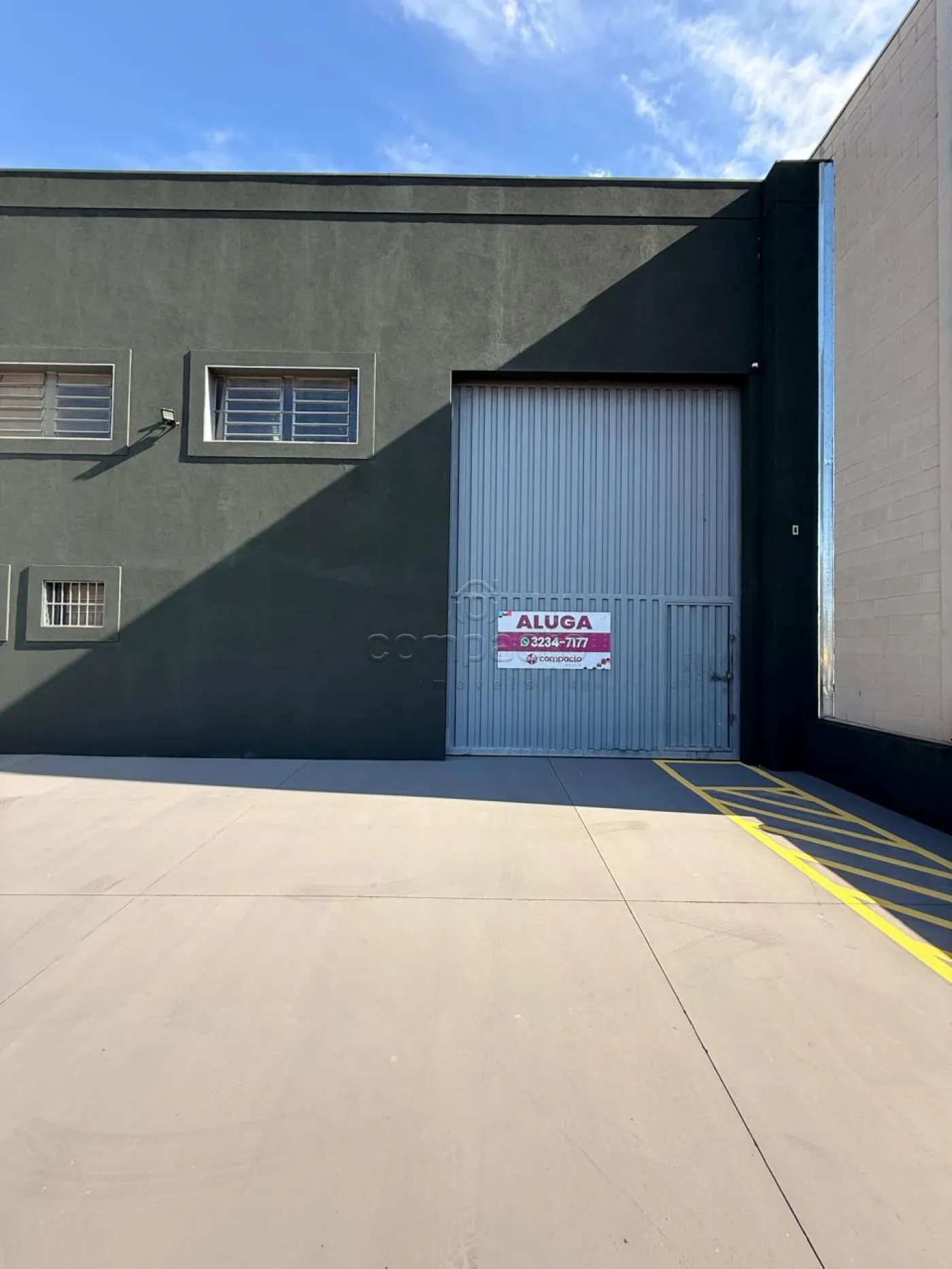 Salão Comercial | 246m² | 2 Banheiros