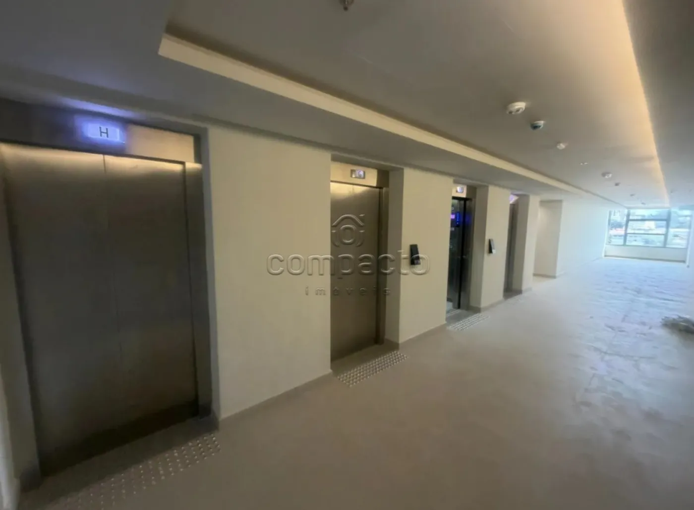 Alugar Comercial / SalaLoja Condom&iacute;nio em S&atilde;o Jos&eacute; do Rio Preto R$ 5.800,00 - Foto 24