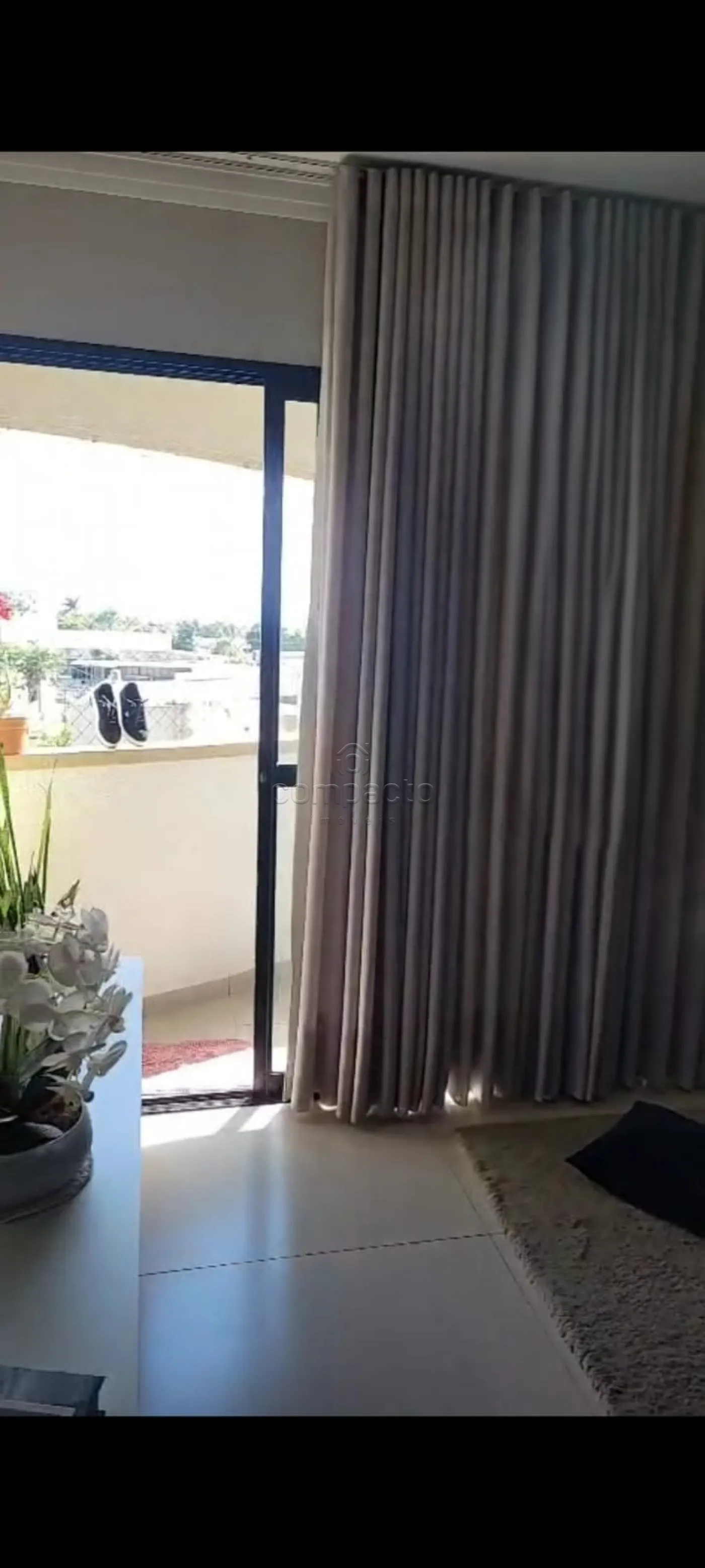 Apartamento 3 Dormitórios (1 Suíte) | 1 Vaga