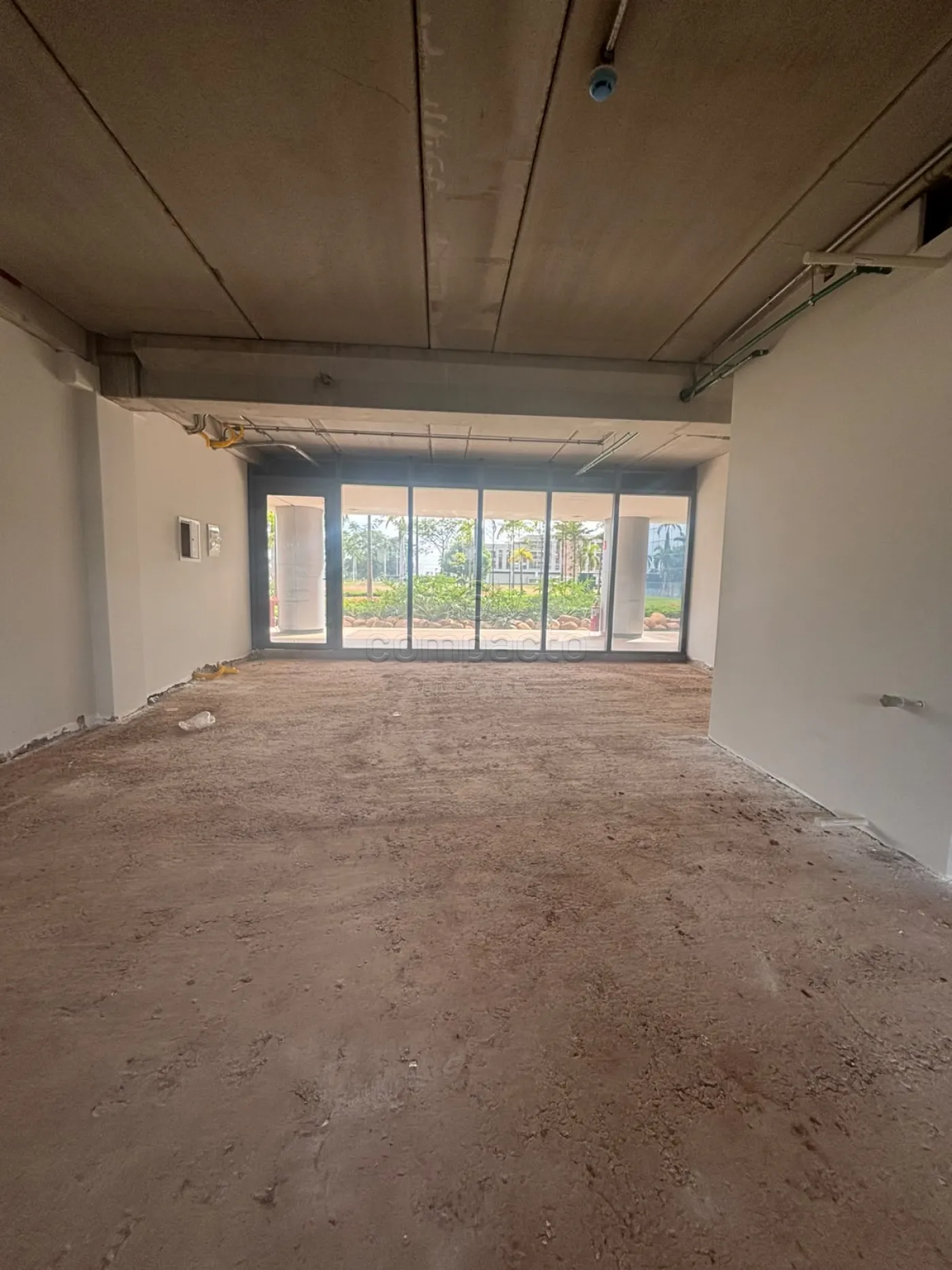 Alugar Comercial / SalaLoja Condom&iacute;nio em S&atilde;o Jos&eacute; do Rio Preto R$ 10.000,00 - Foto 2