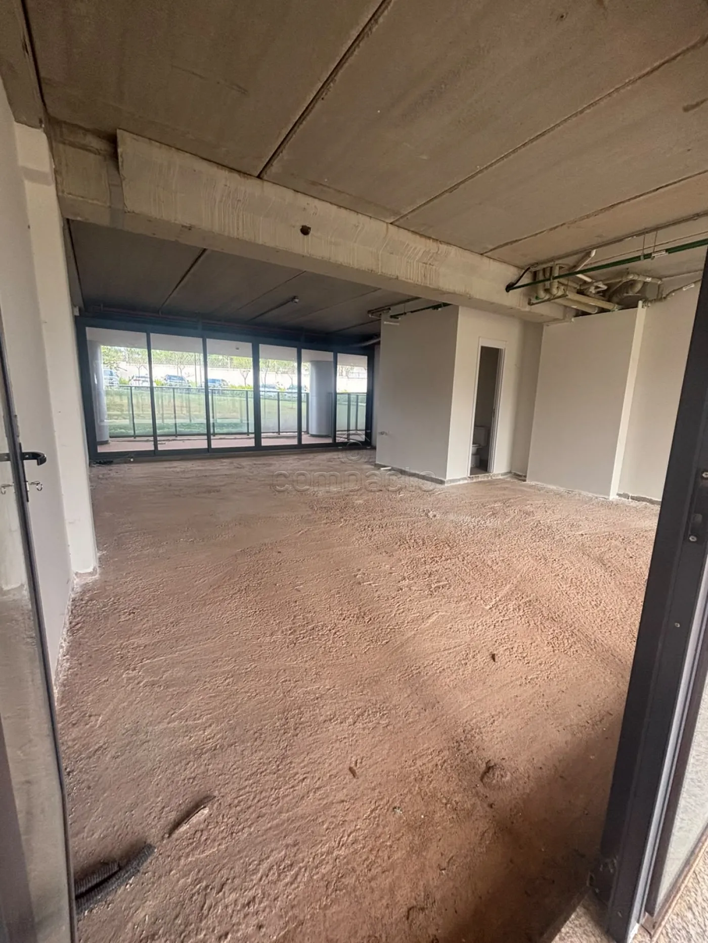Alugar Comercial / SalaLoja Condom&iacute;nio em S&atilde;o Jos&eacute; do Rio Preto R$ 10.000,00 - Foto 5