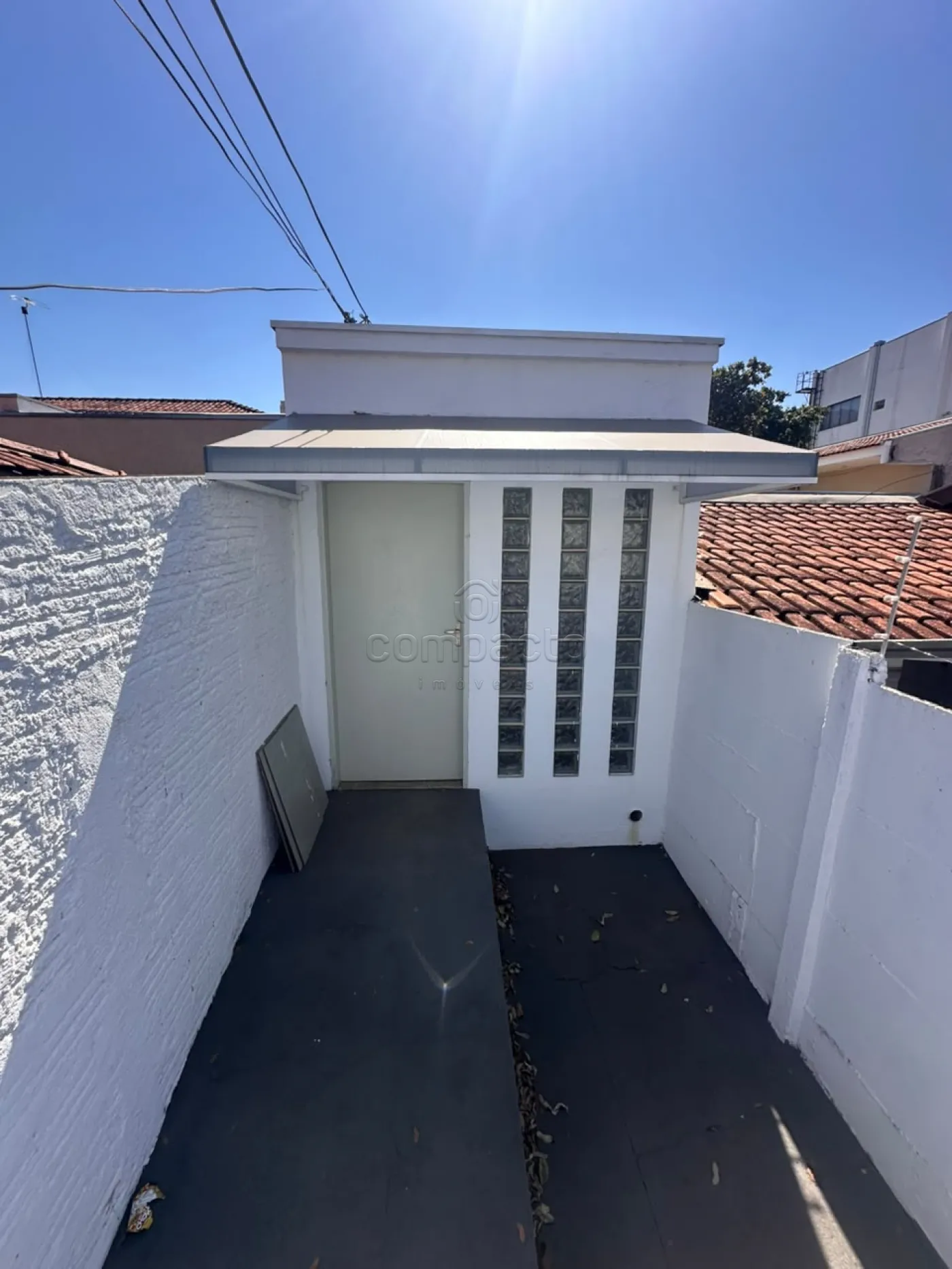 Casa Mista para Locação | 68m² | Zona Leste