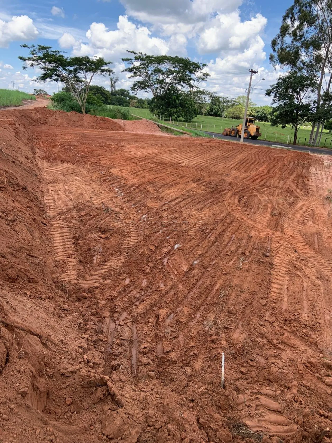Terreno de Esquina 683,07 m² | Zoneamento Misto | Cedral/SP